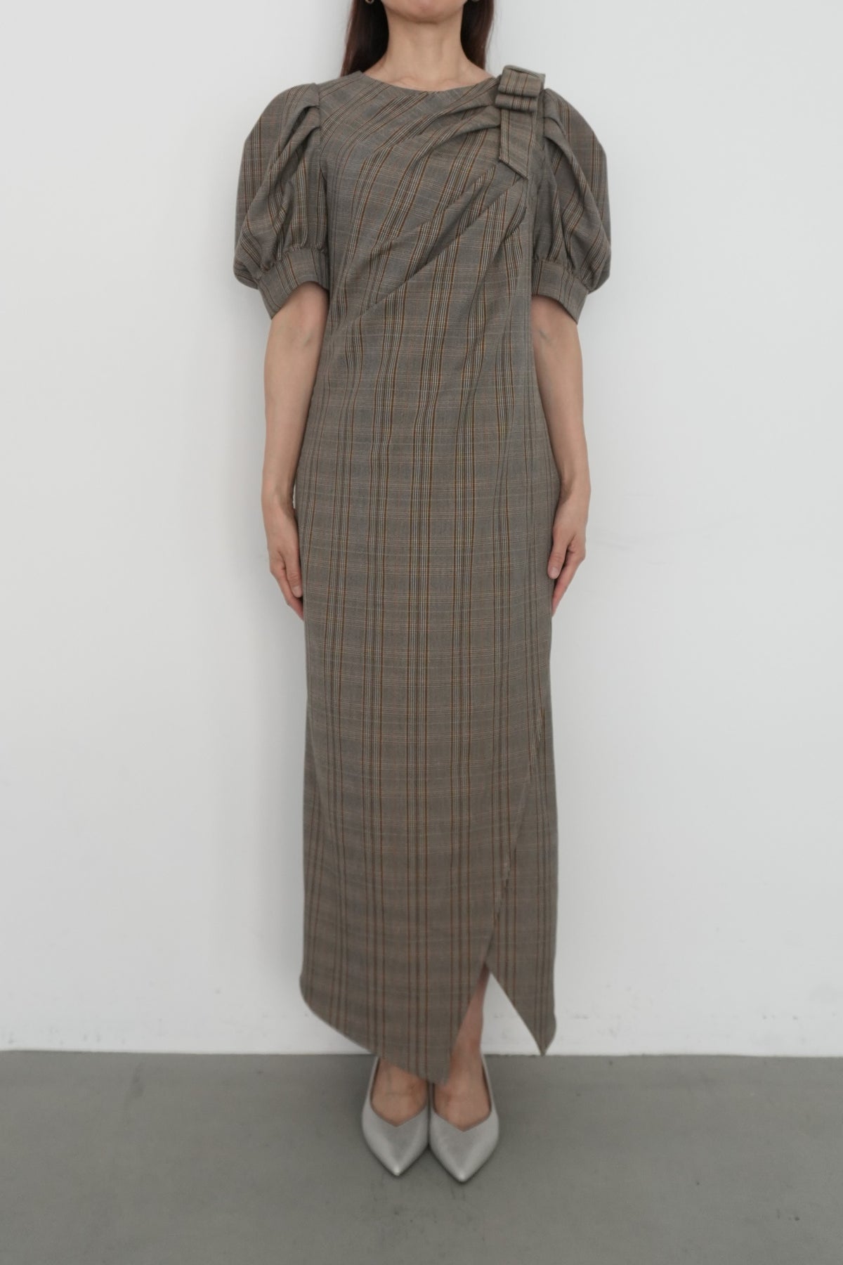 model:164cm size:L color:ベージュ