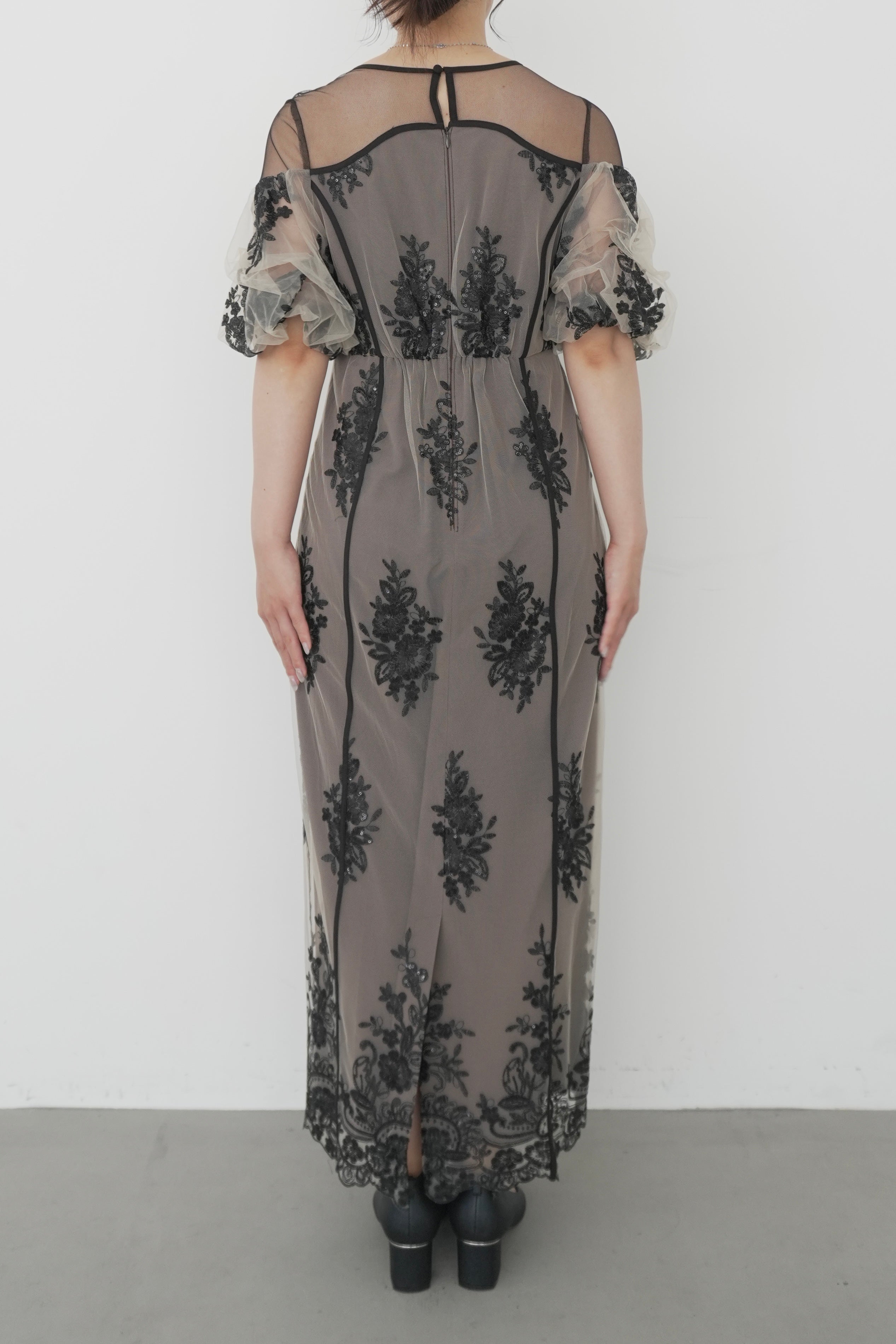 et.UNiVER │1044 Embroidered sheer dress – et.UNiVER │ 公式
