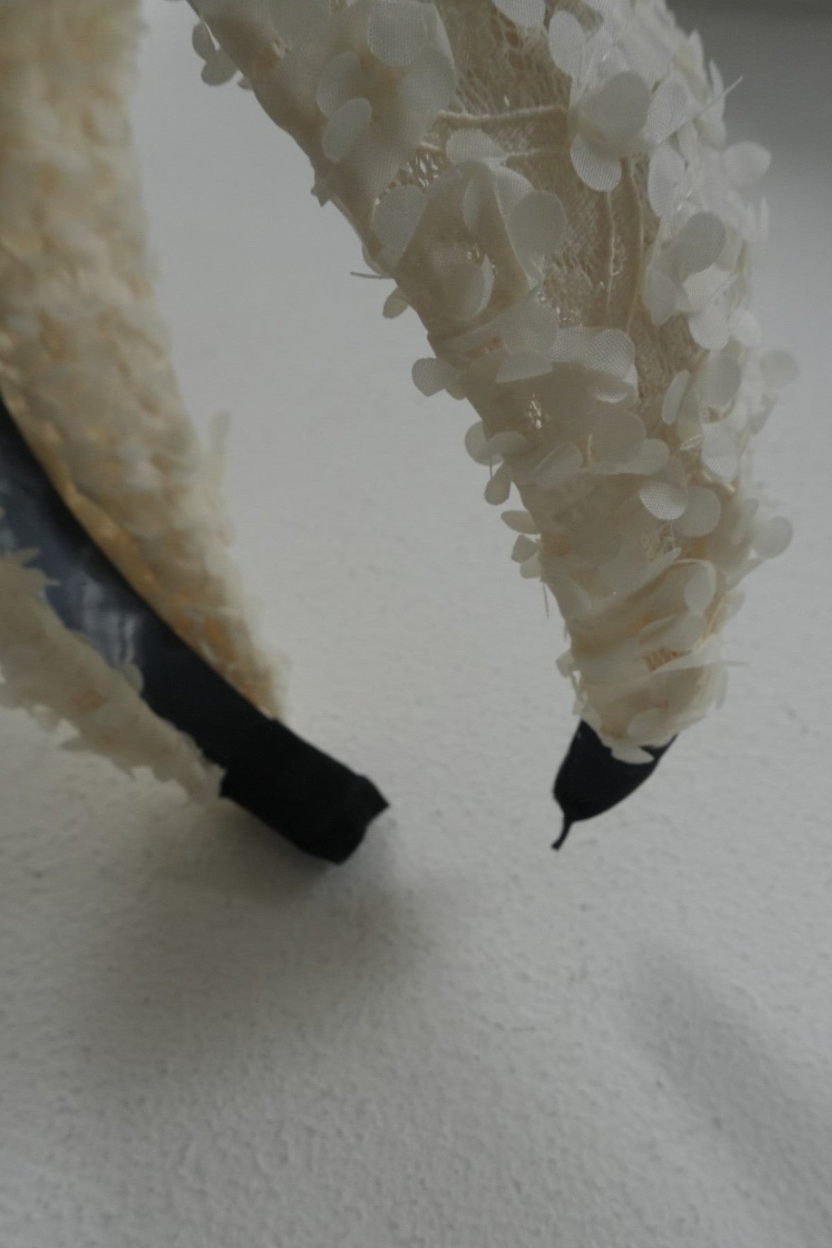 1075 Sheer petal head band