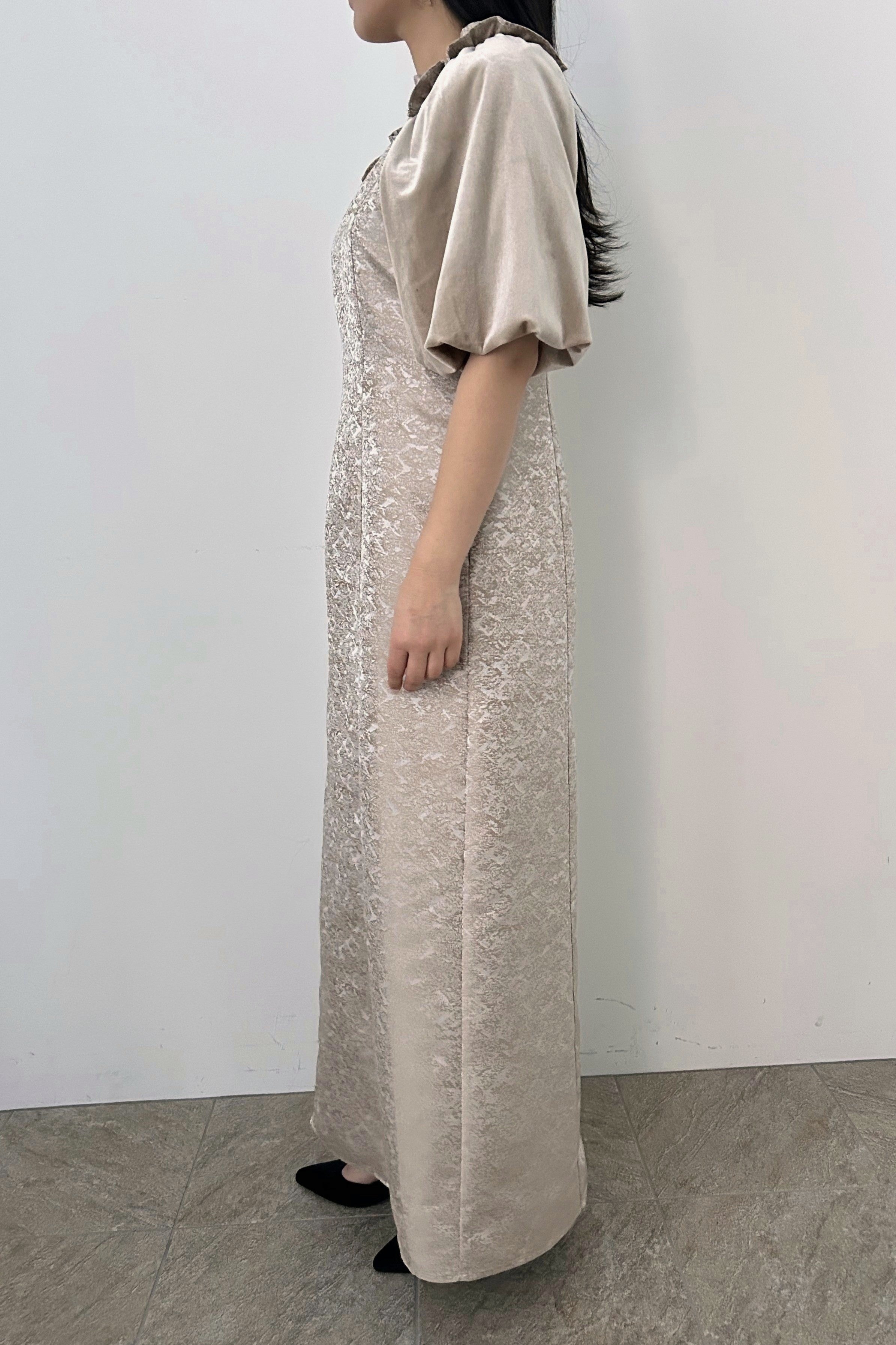 155cm/骨格ストレート　Mサイズ/ベージュ着用