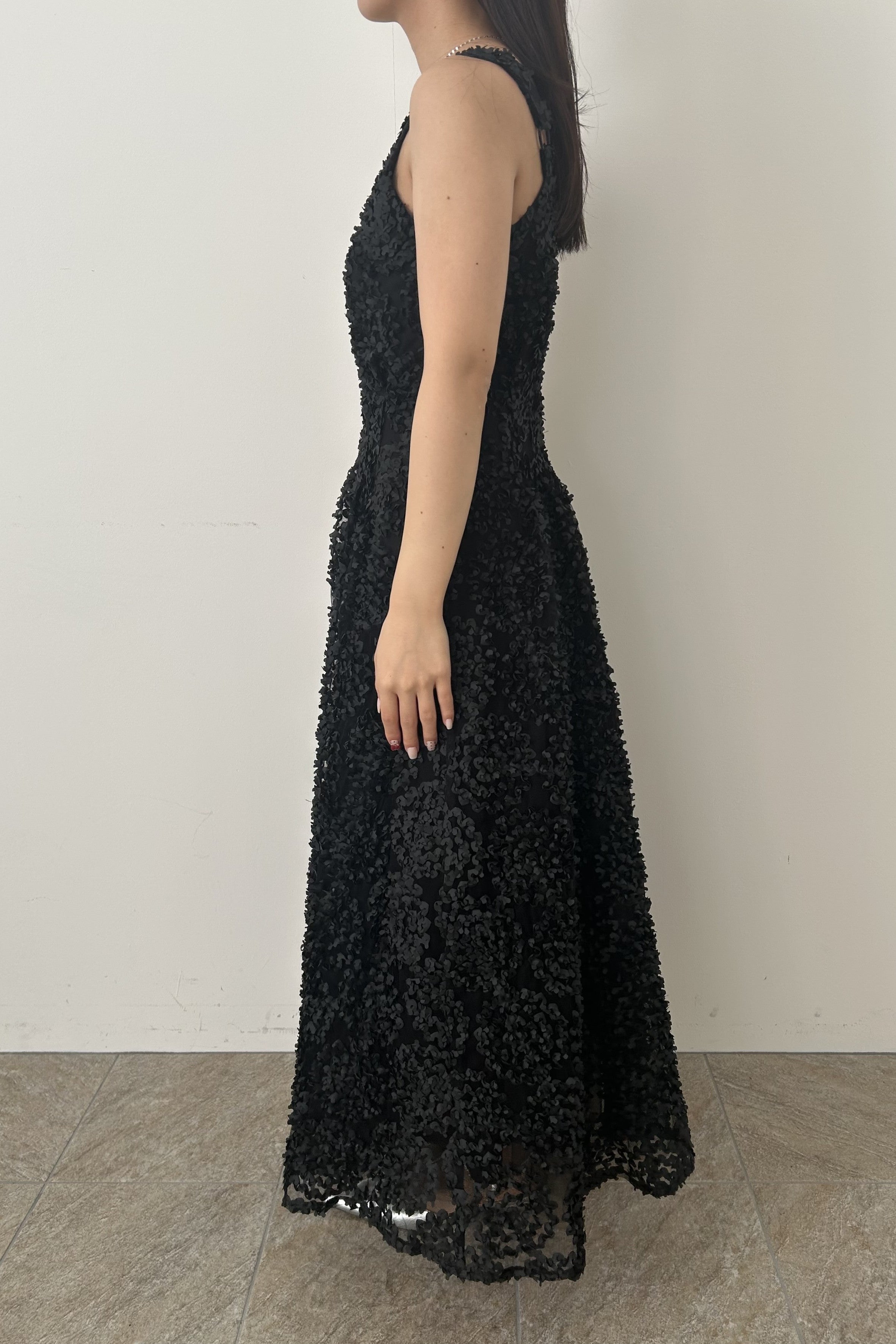 1056 Bloom noir dress