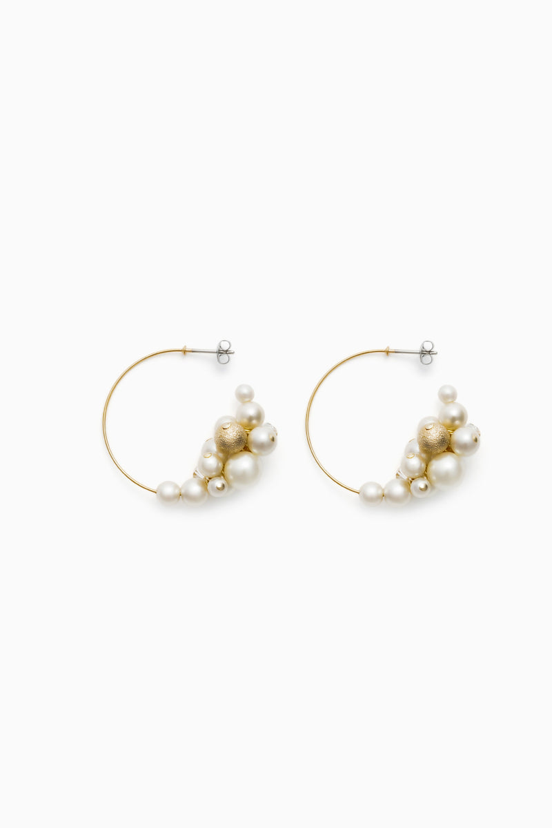 1073 Pearl cluster hoop pias