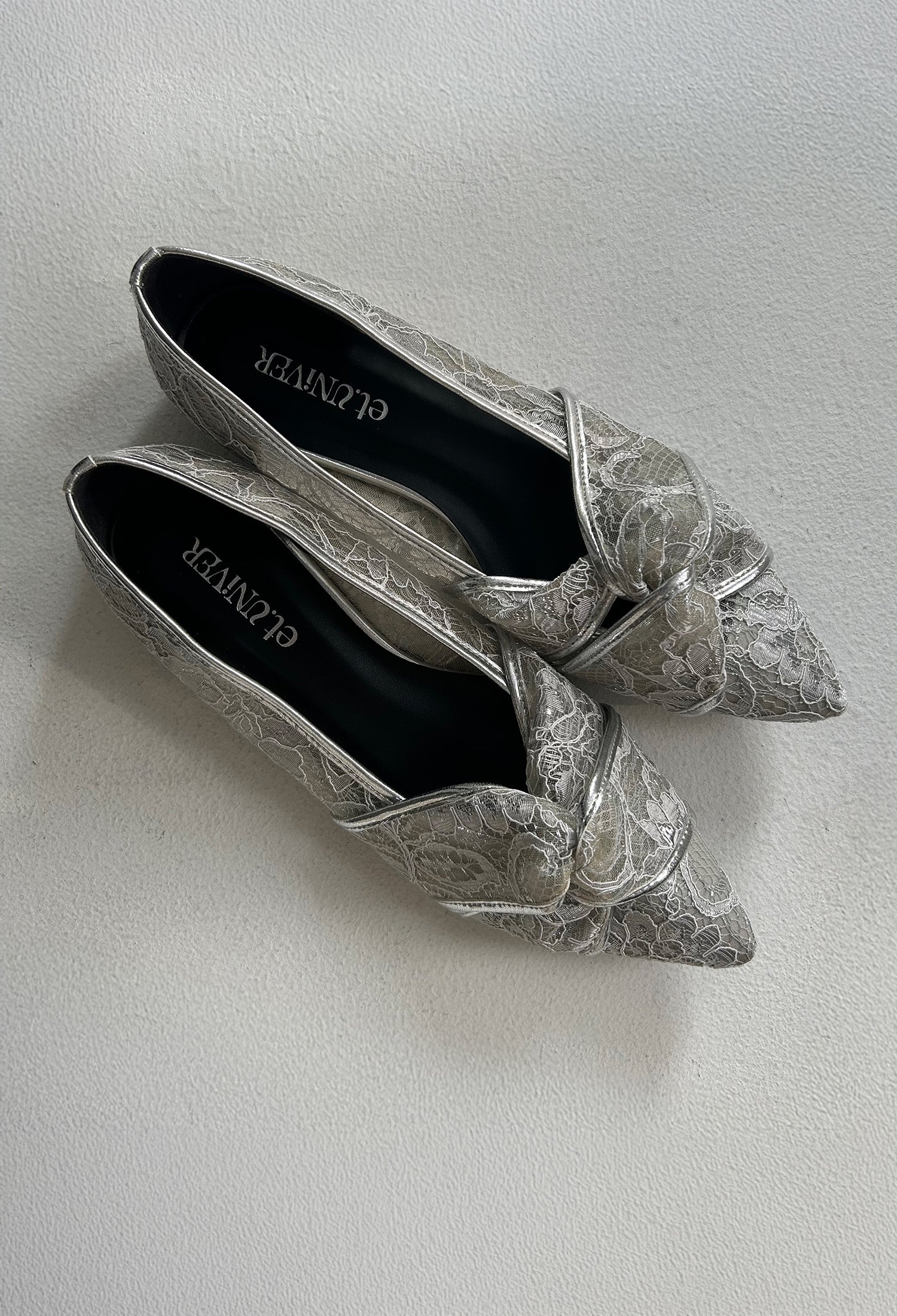 1100 Lace Flat Shoes
