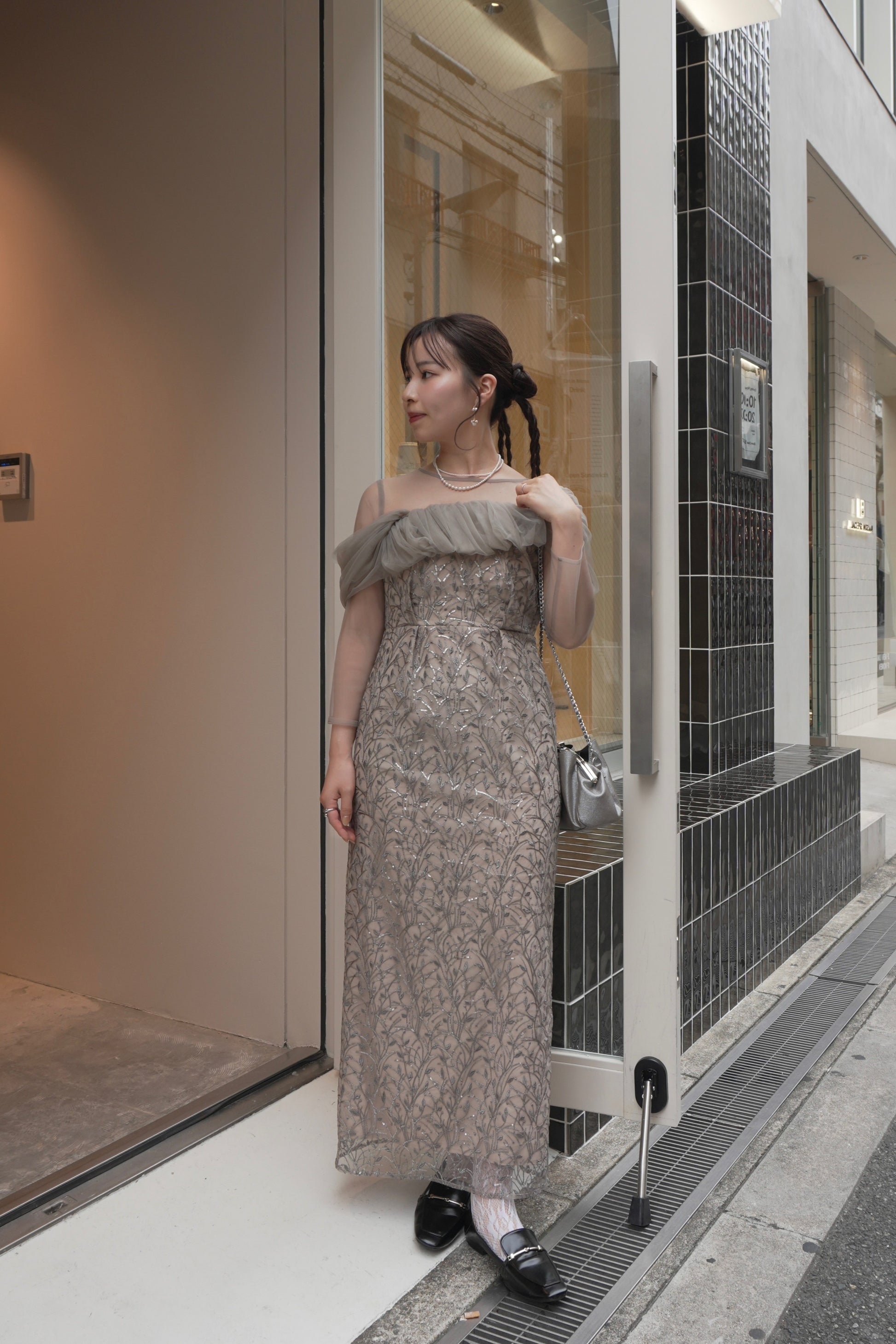 159cm/骨格ウェーブ　Mサイズ/ベージュ着用