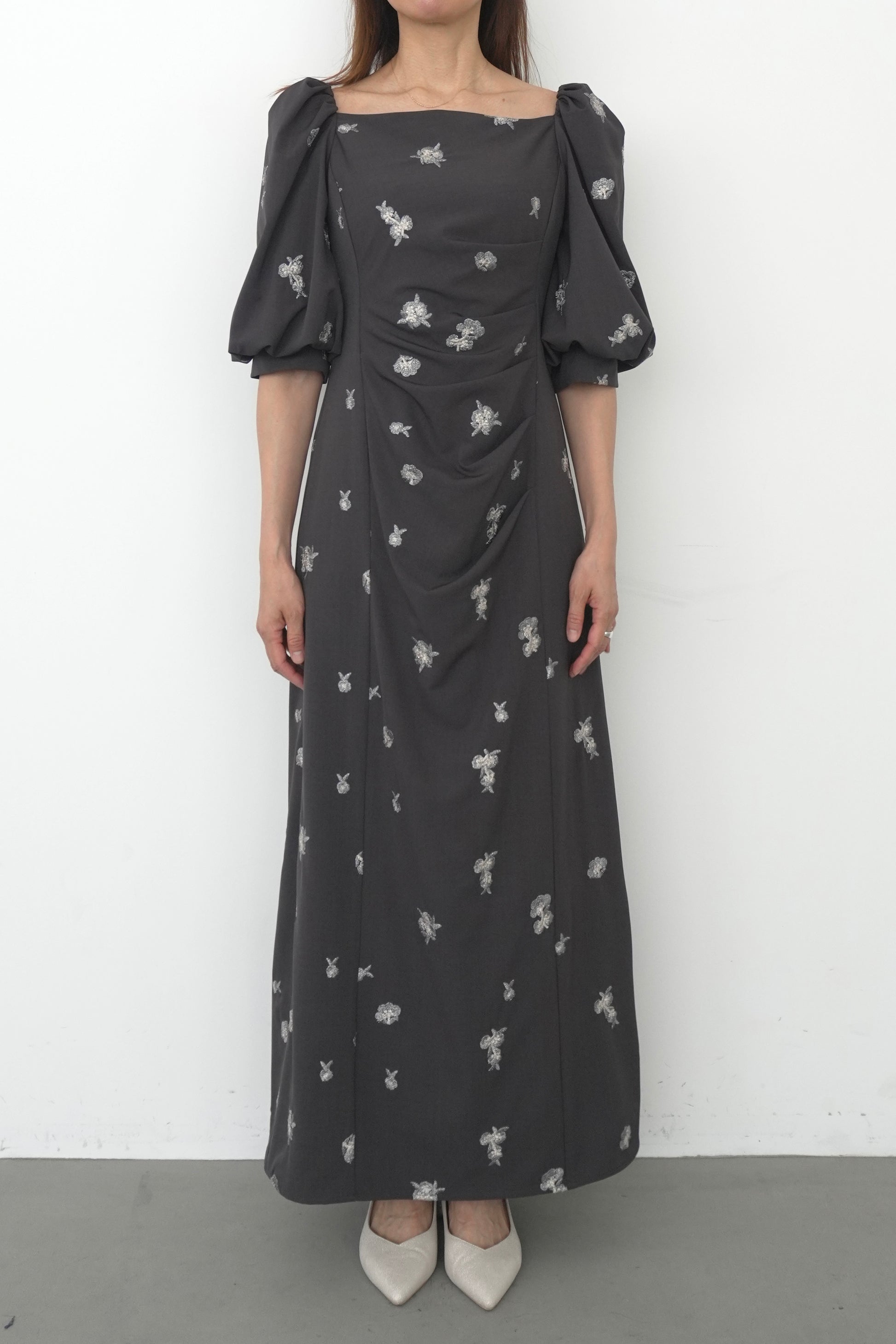 164cm/骨格ナチュラル　Lサイズ/チャコール着用 ヒール5.2cm