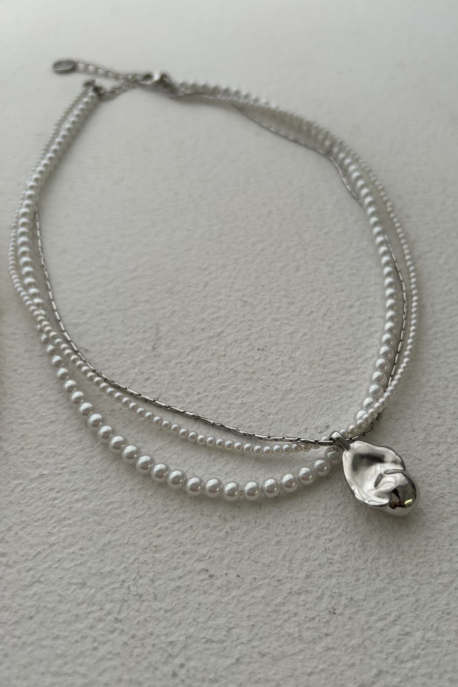 1117 Layer charm necklace