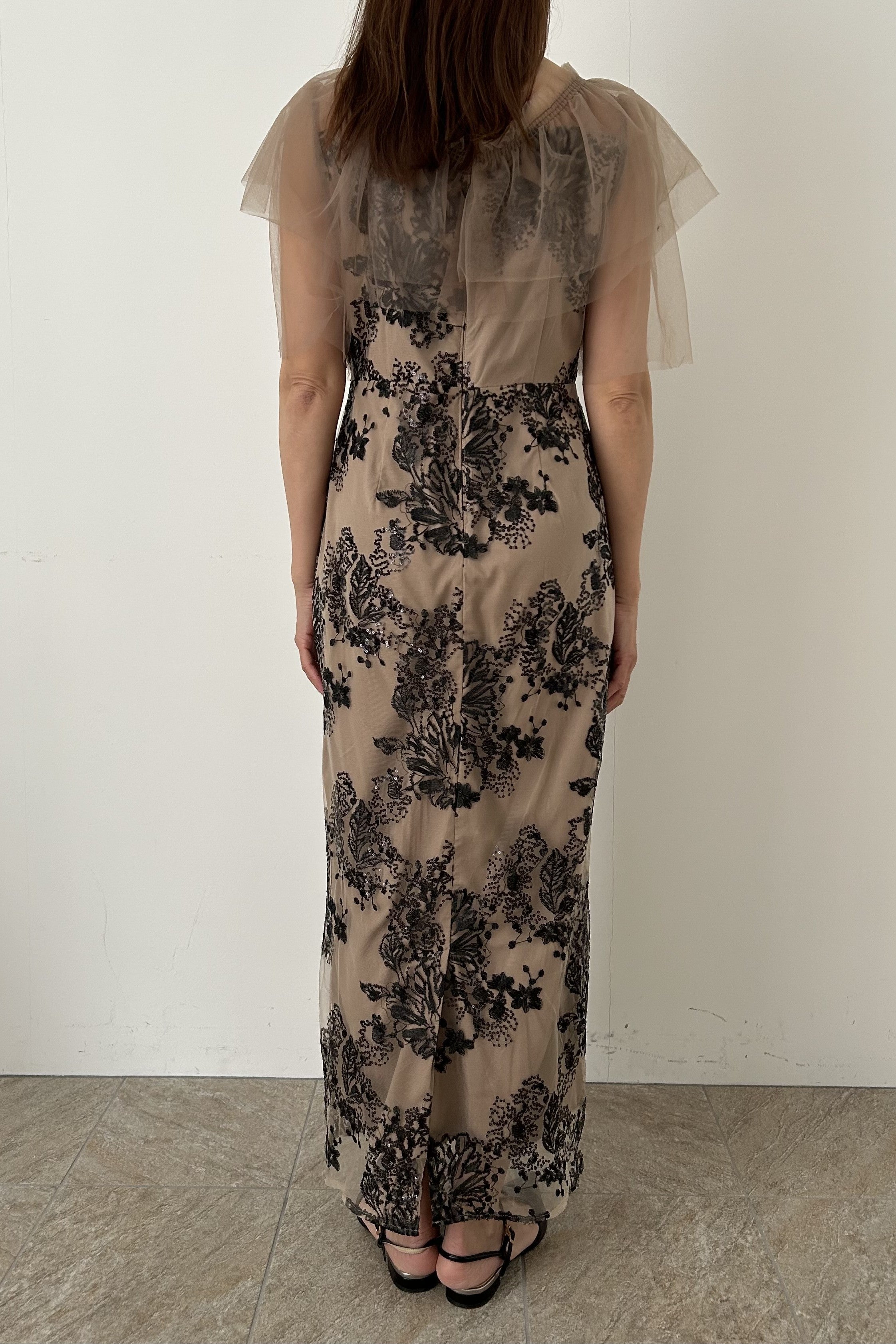 model:164cm size:L color:ベージュ