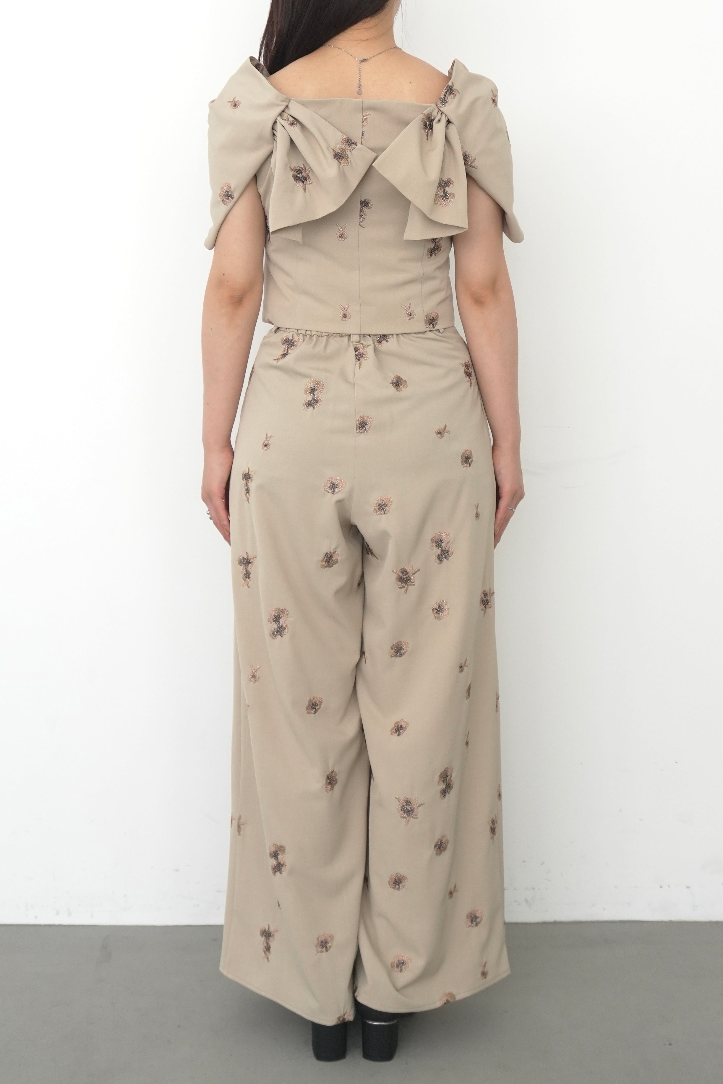 model:159cm size:S color:ベージュ