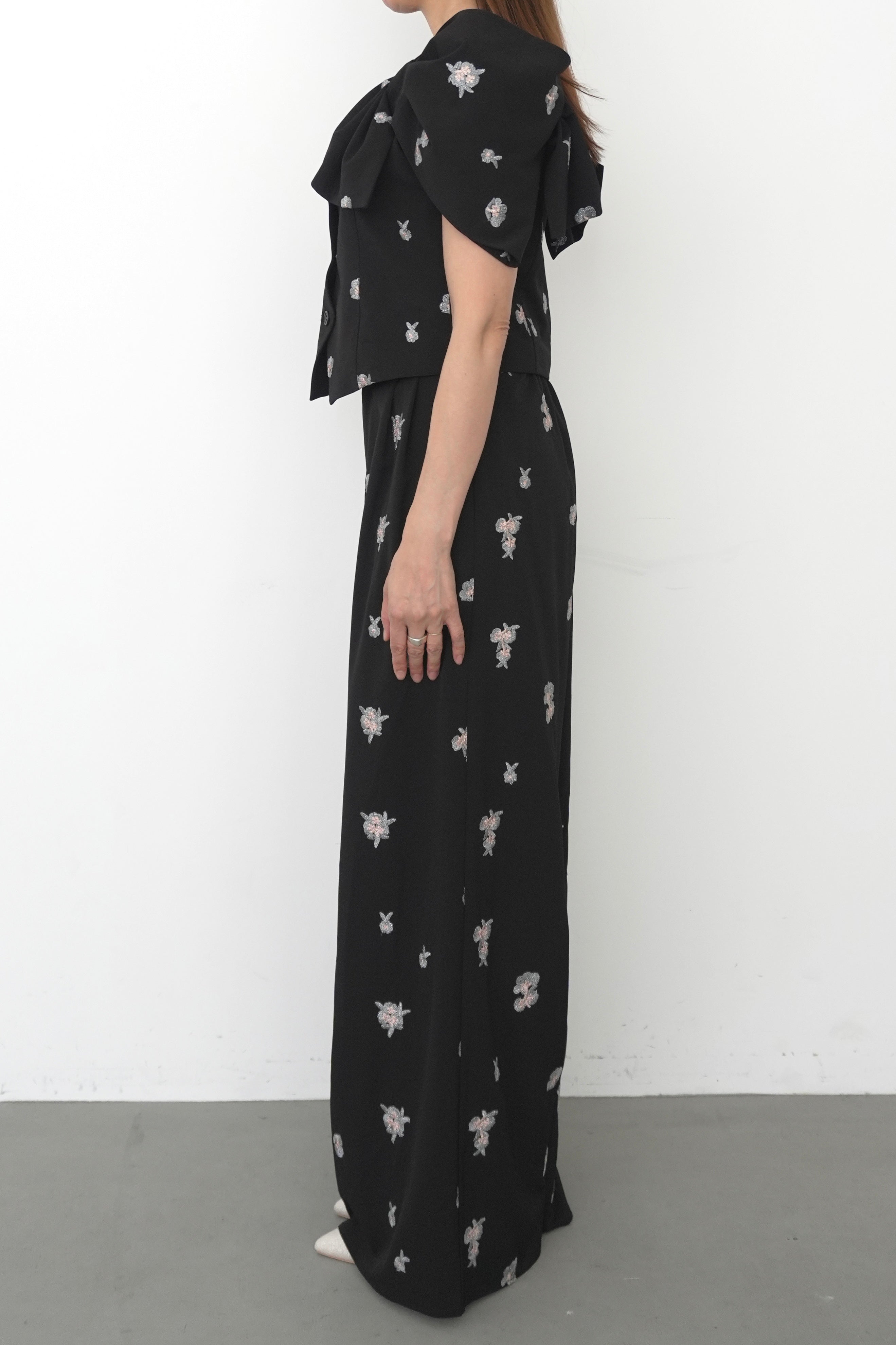 model:164cm size:L color:ブラック
