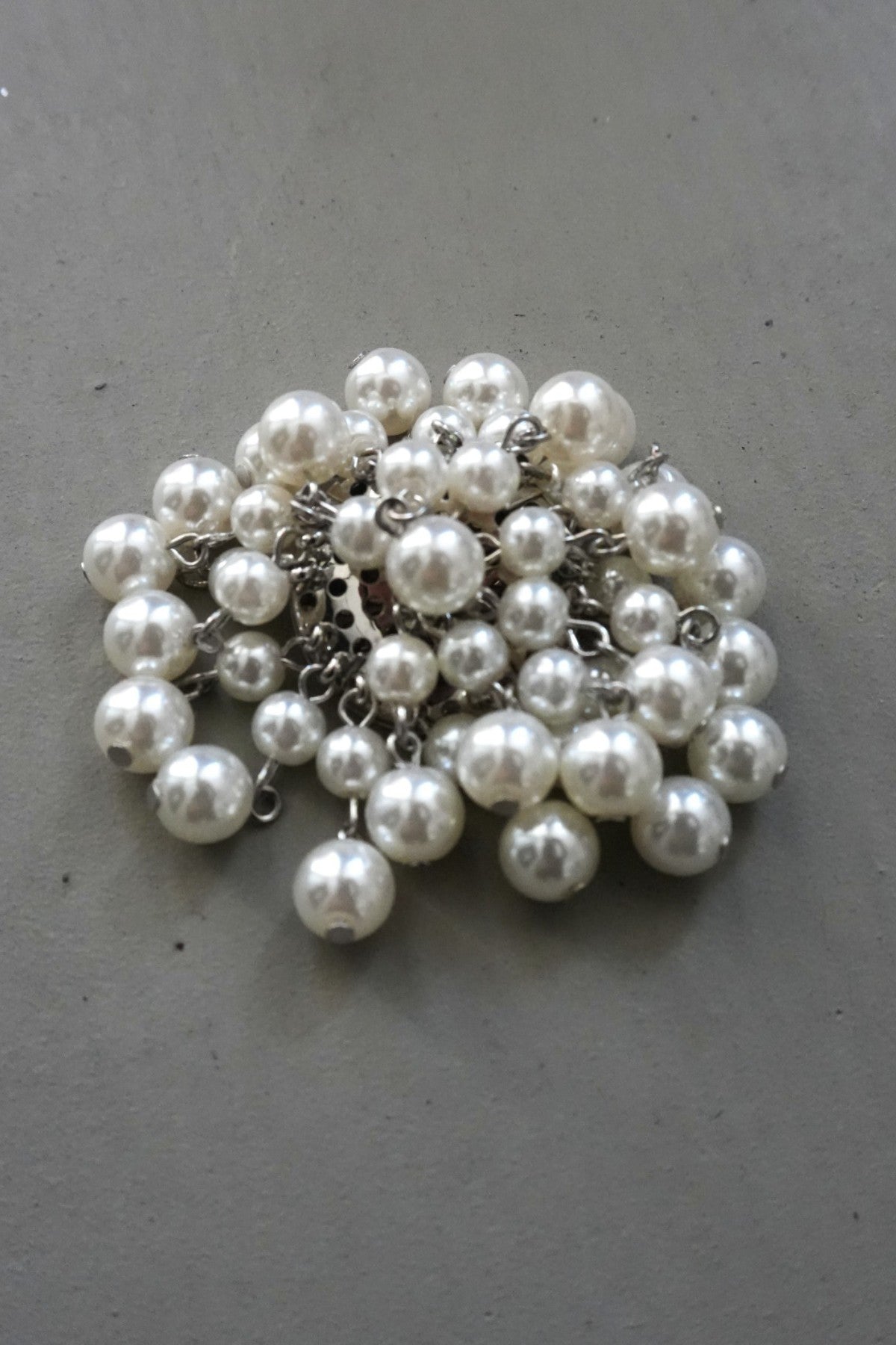 940 Dot brooch