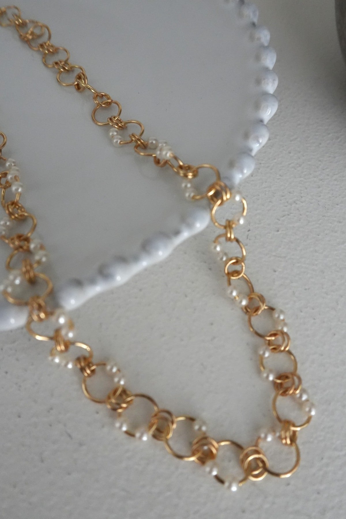 1024 Orbit pearl chain necklace