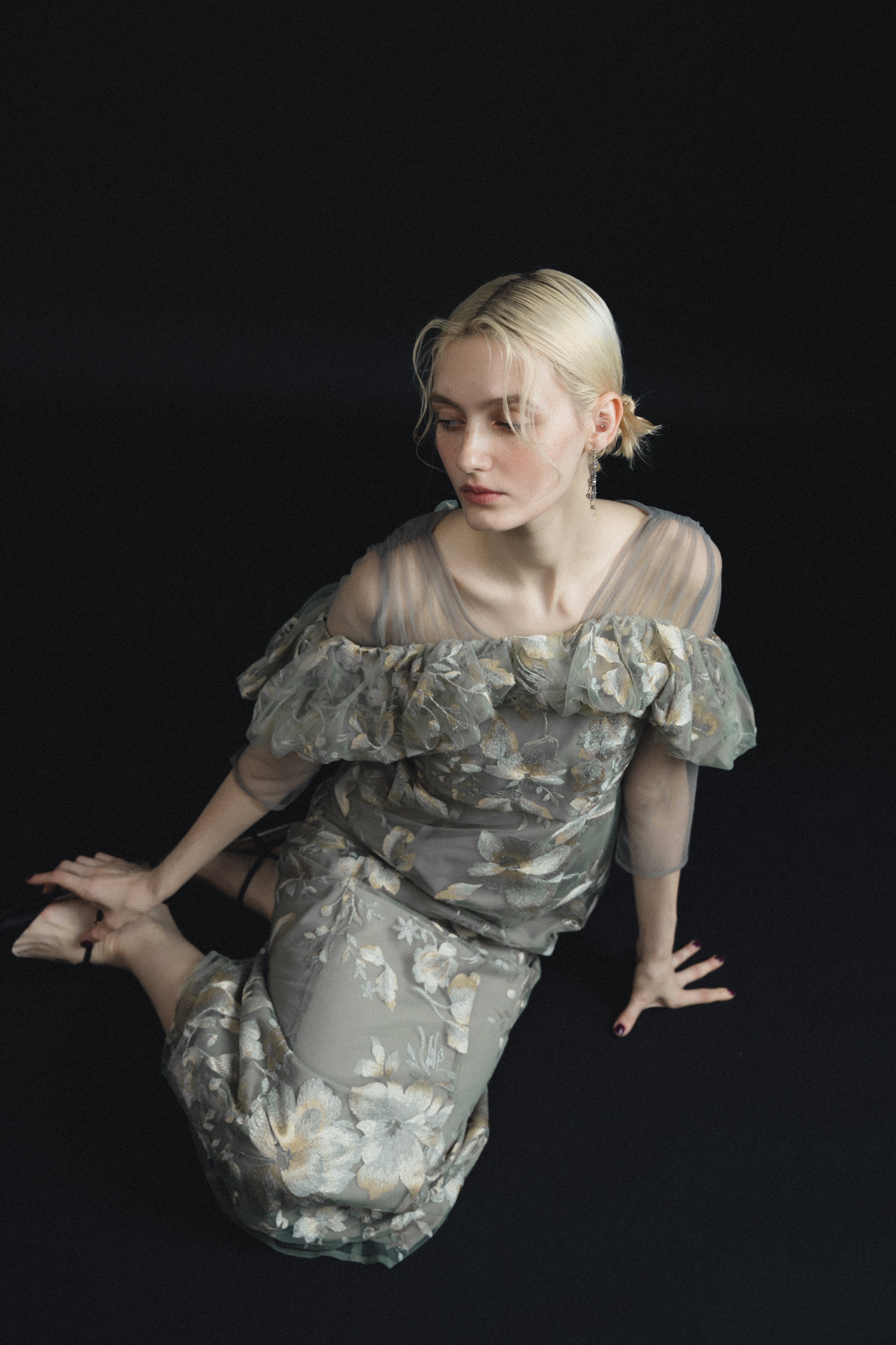 1112 Blooming flower dress