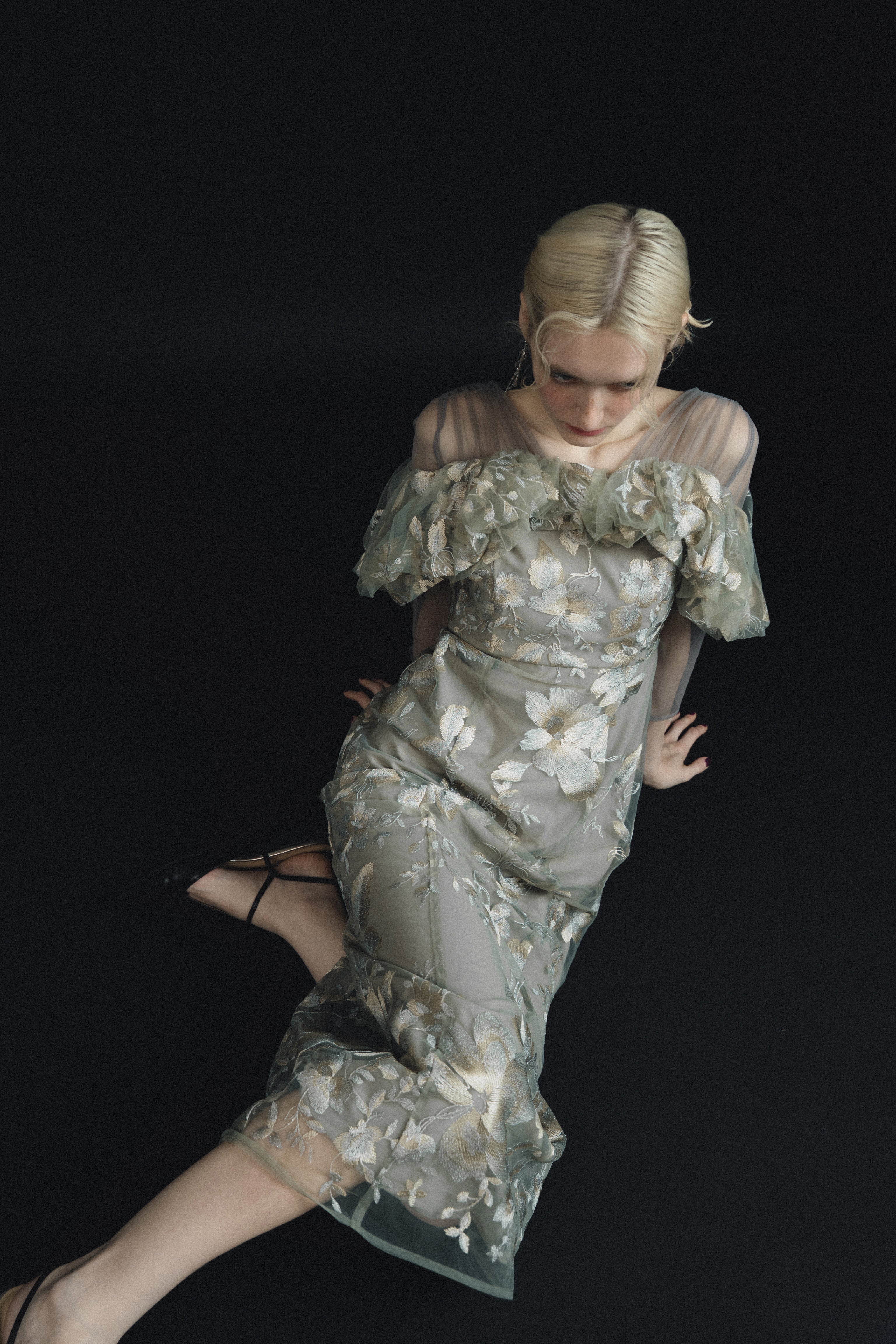 1112 Blooming flower dress