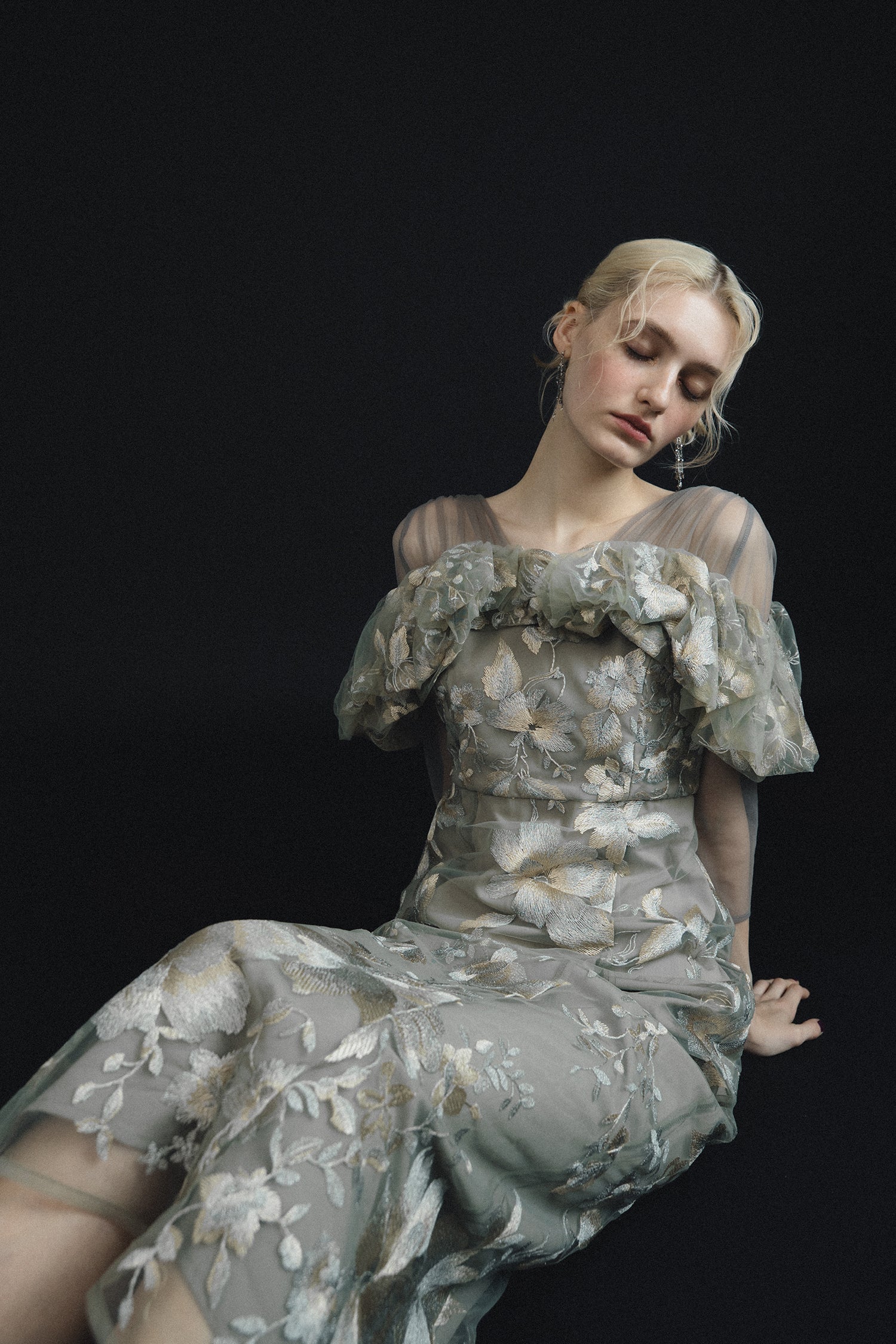 1112 Blooming flower dress