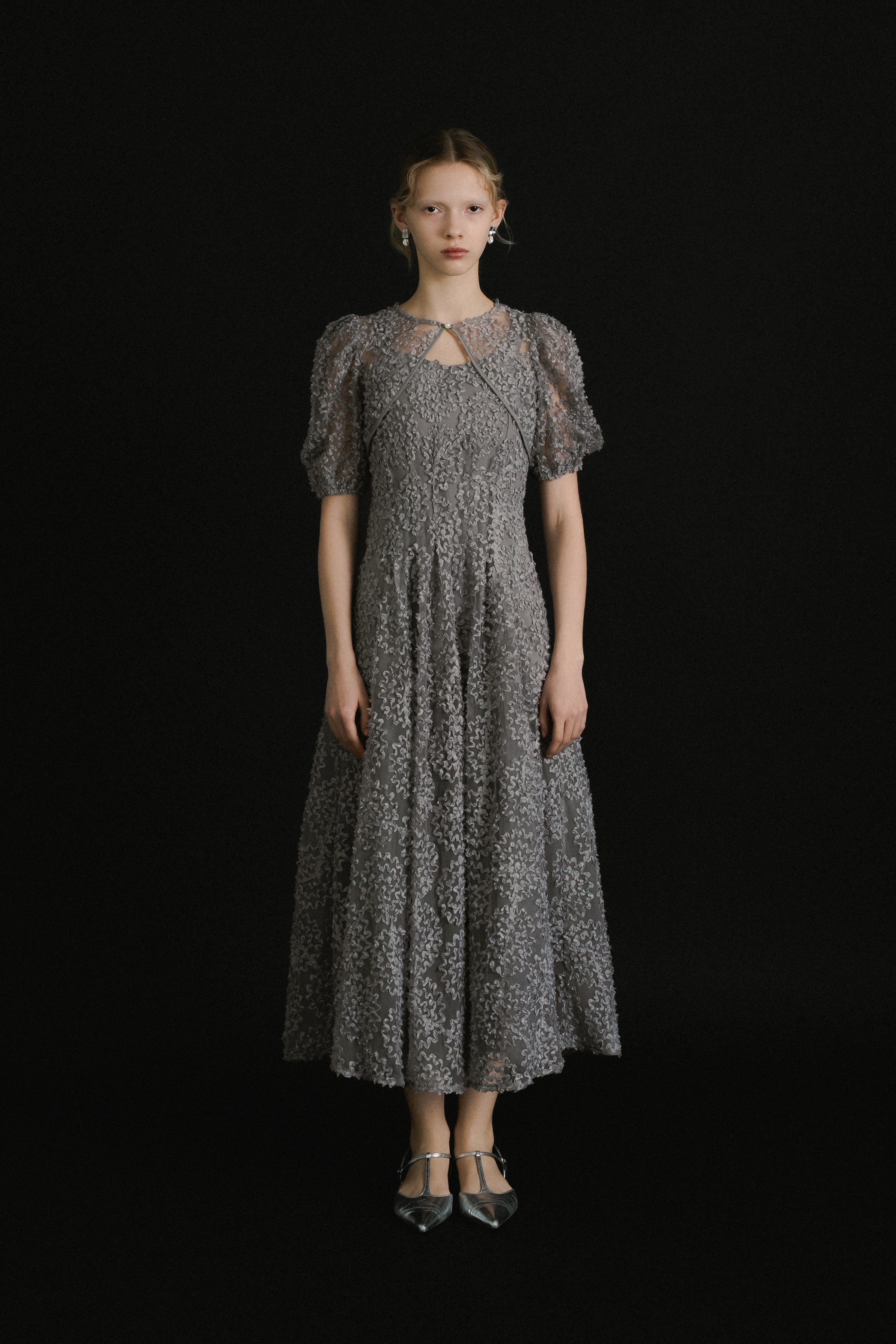 et.UNiVER │1056 Bloom noir dress – et.UNiVER │ 公式オンラインストア