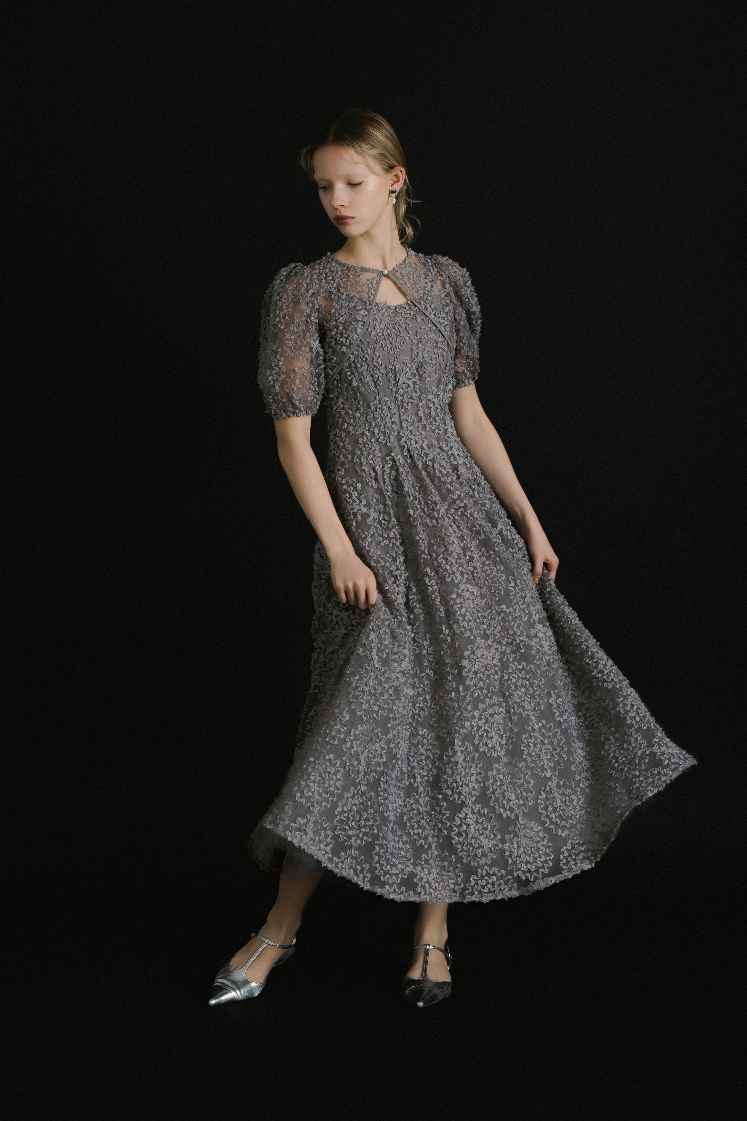 et.UNiVER │1056 Bloom noir dress – et.UNiVER │ 公式オンラインストア