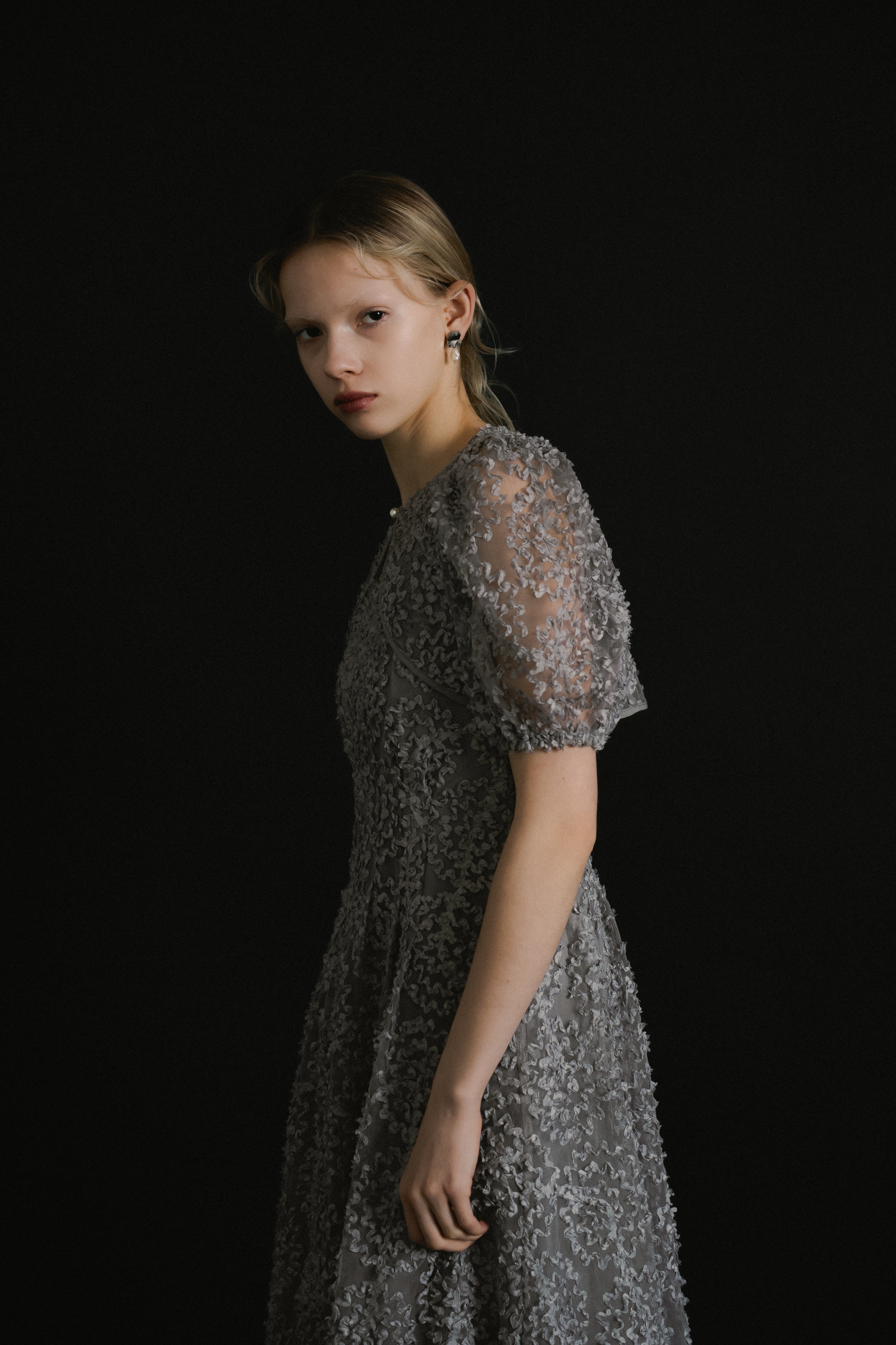 et.UNiVER │1056 Bloom noir dress – et.UNiVER │ 公式オンラインストア