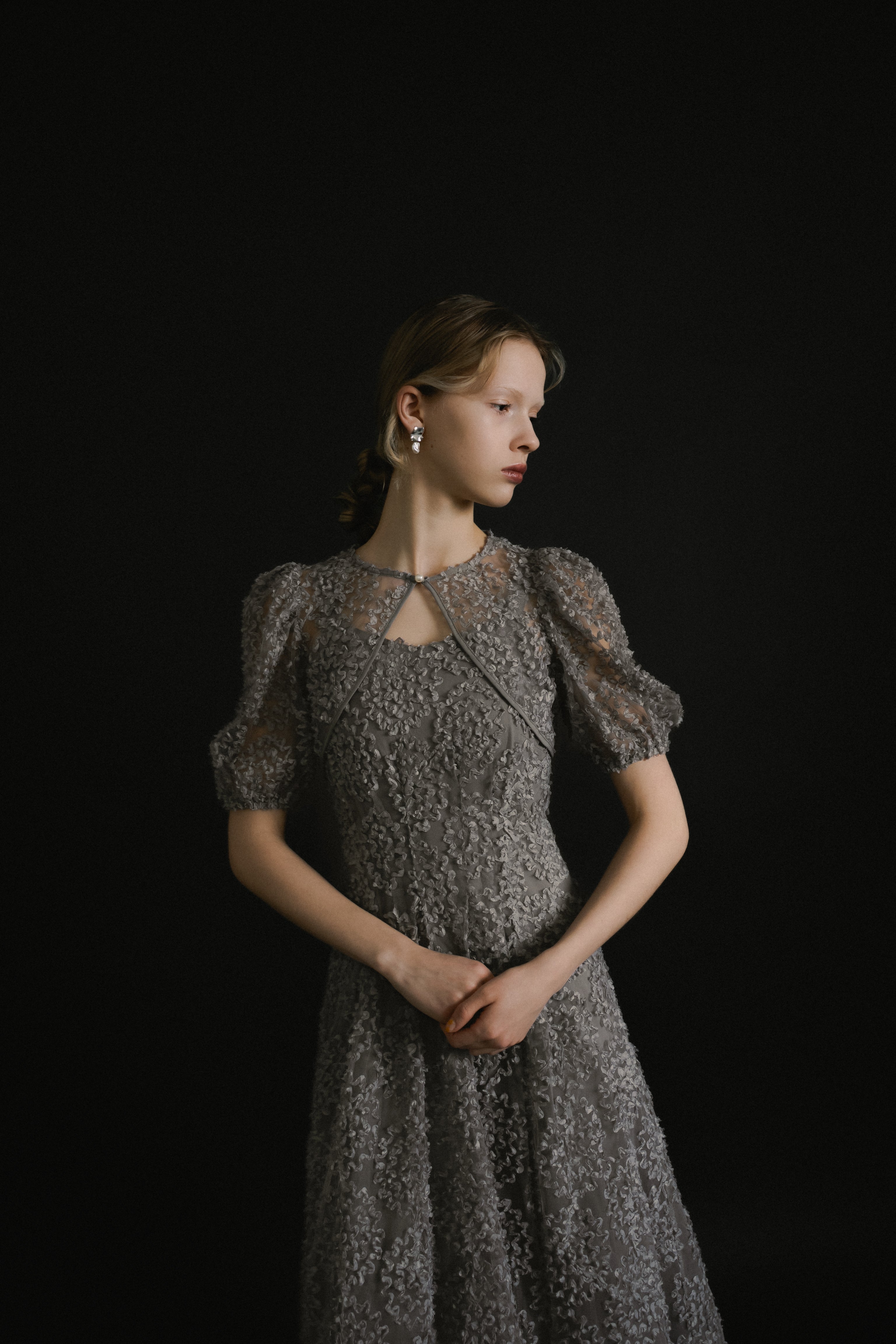 1056 Bloom noir dress