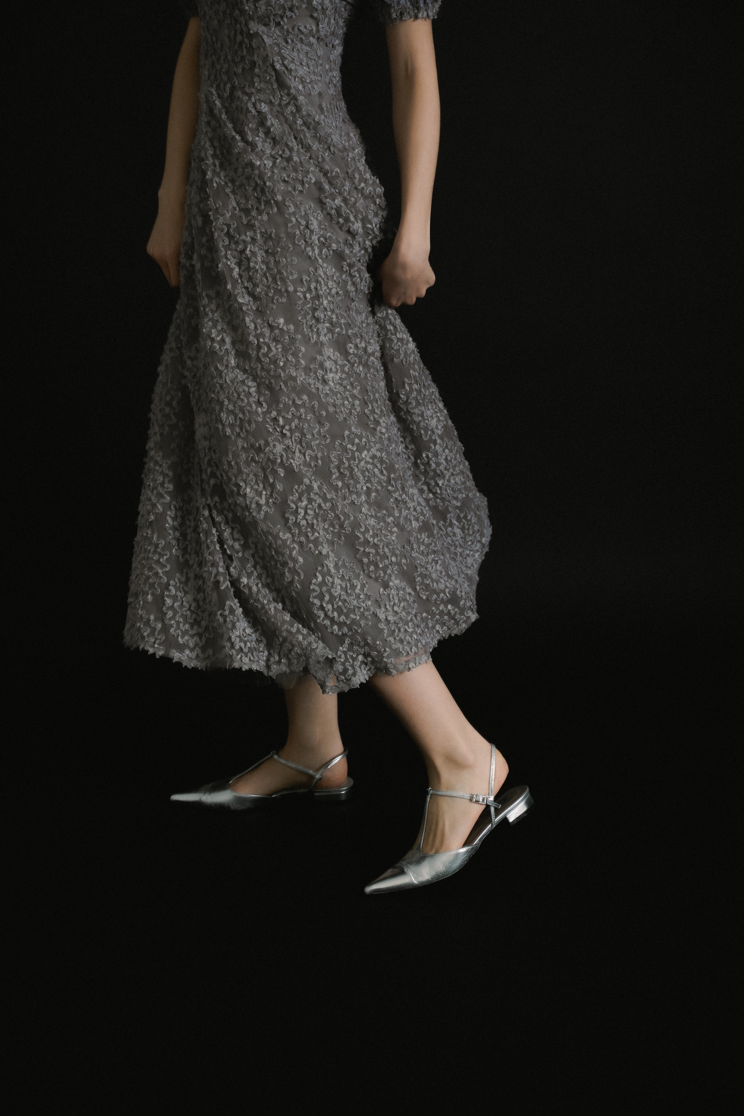 1056 Bloom noir dress