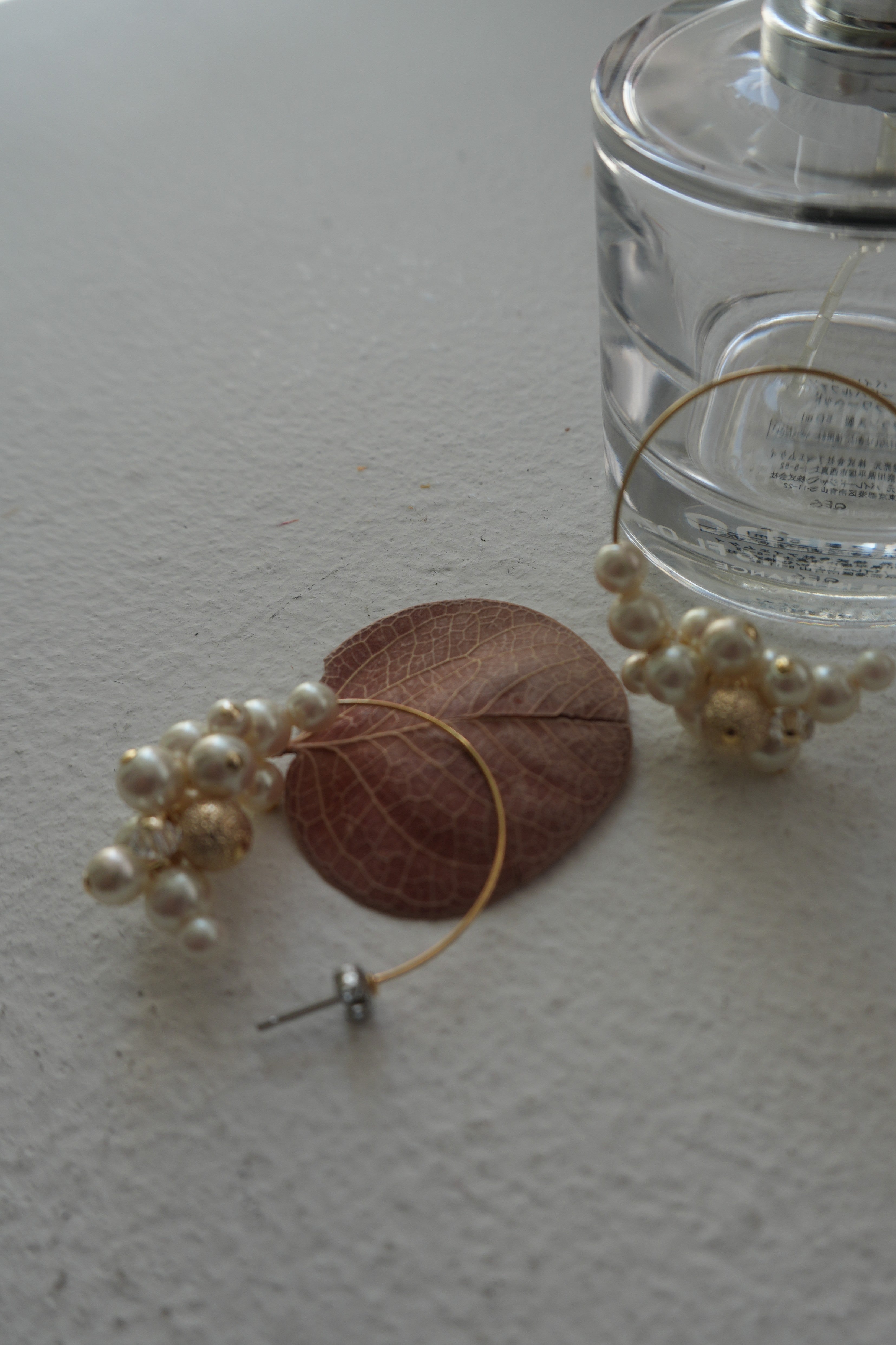 1073 Pearl cluster hoop pias