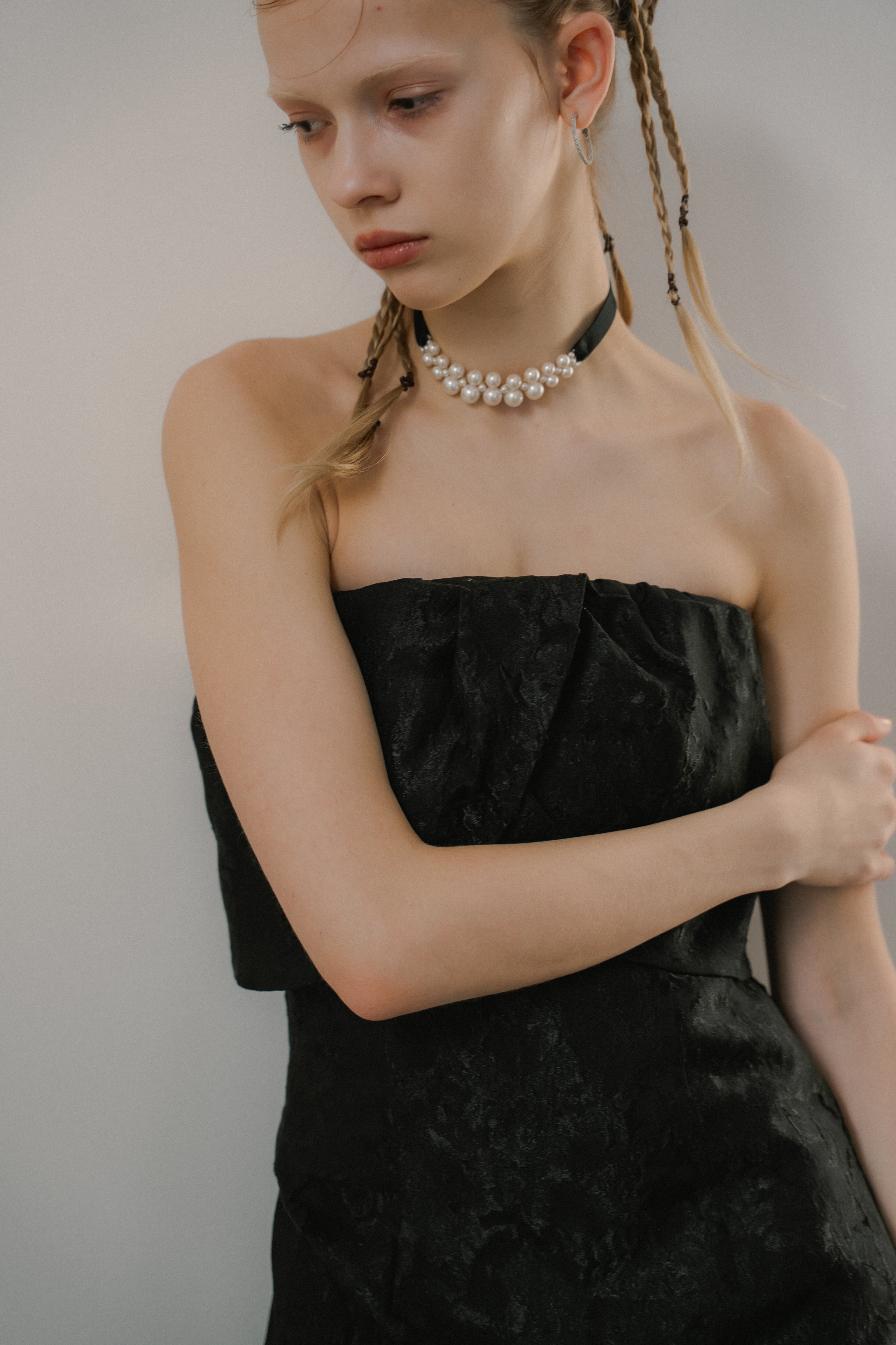 1069 Sculpture dress