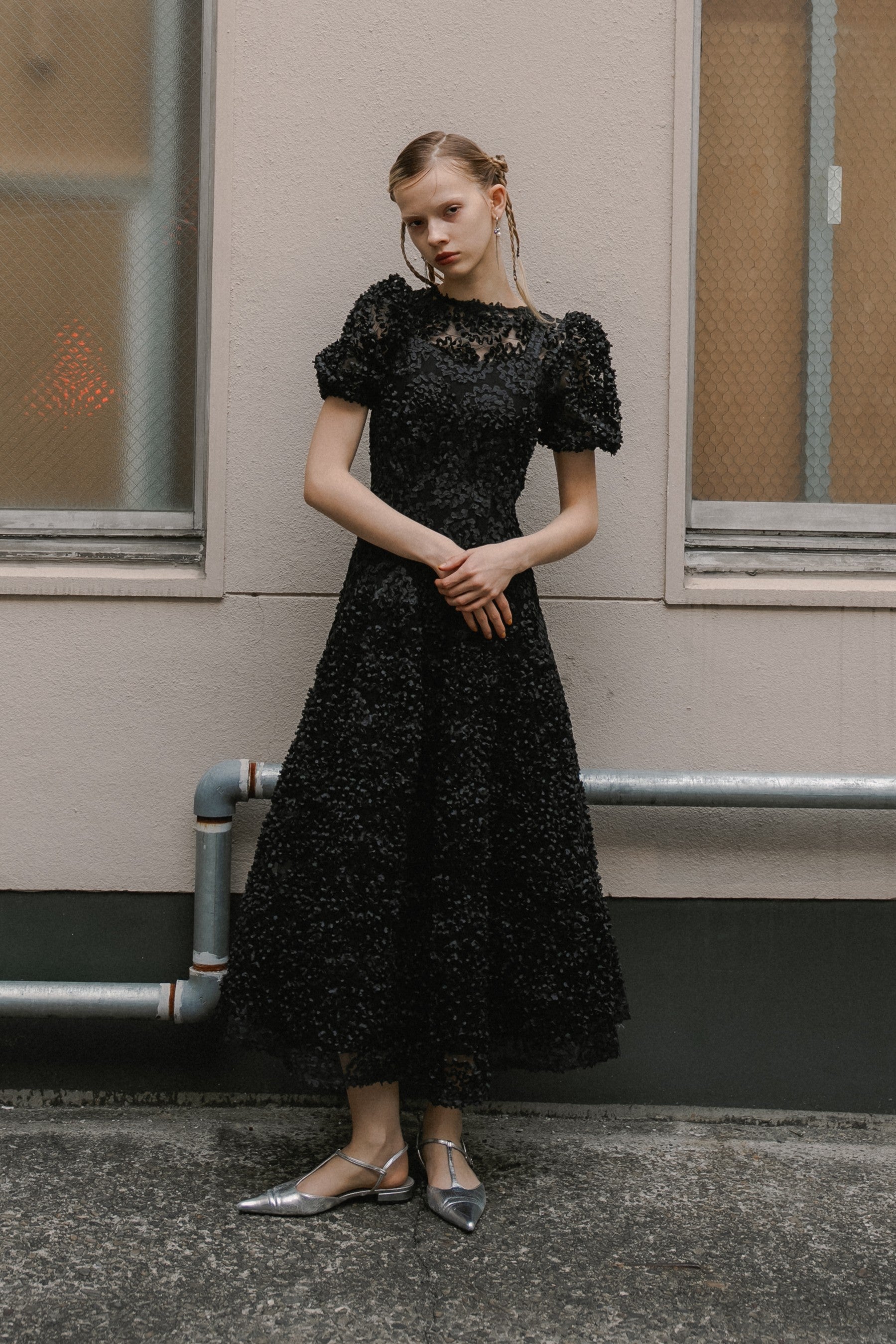 1056 Bloom noir dress