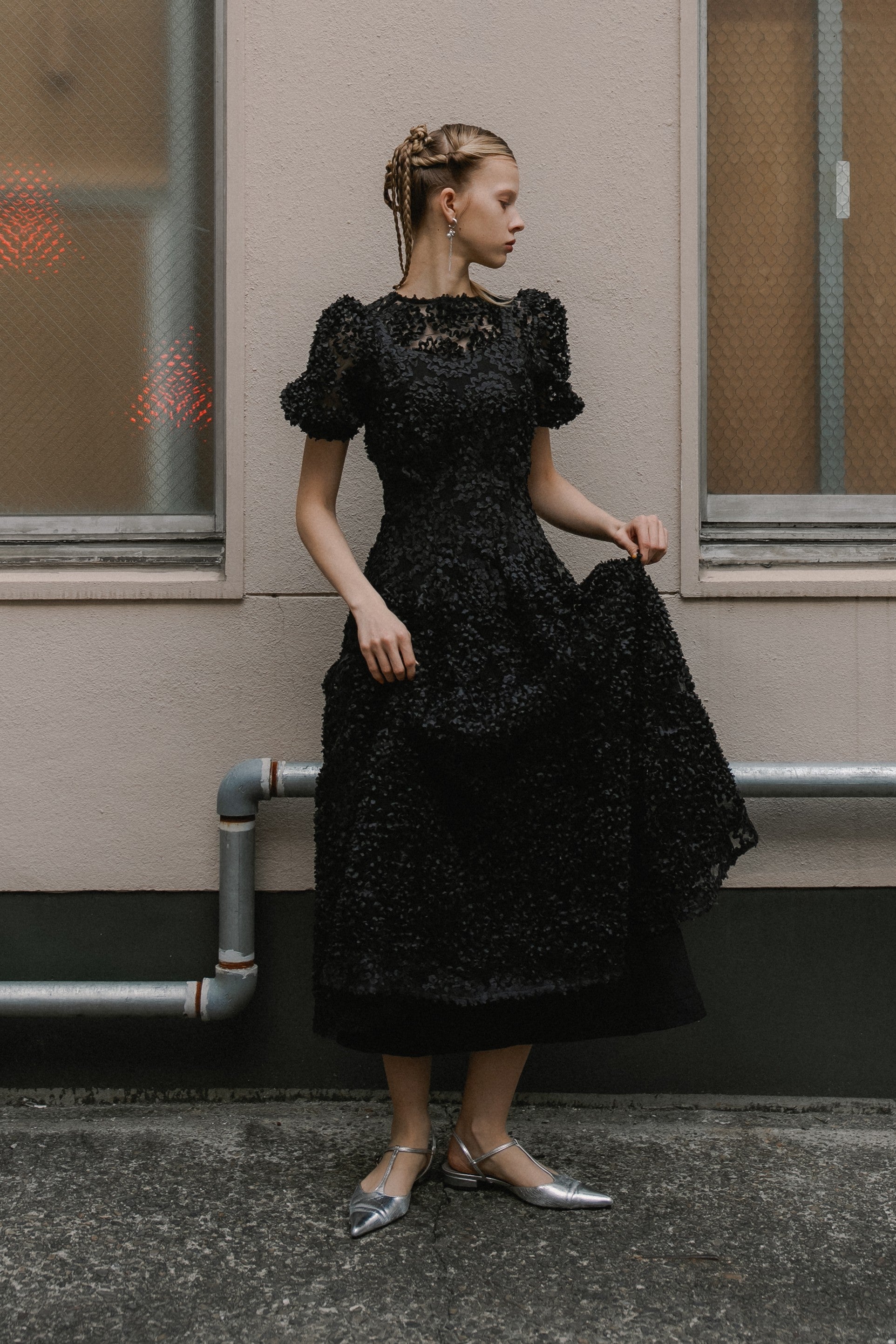 1056 Bloom noir dress