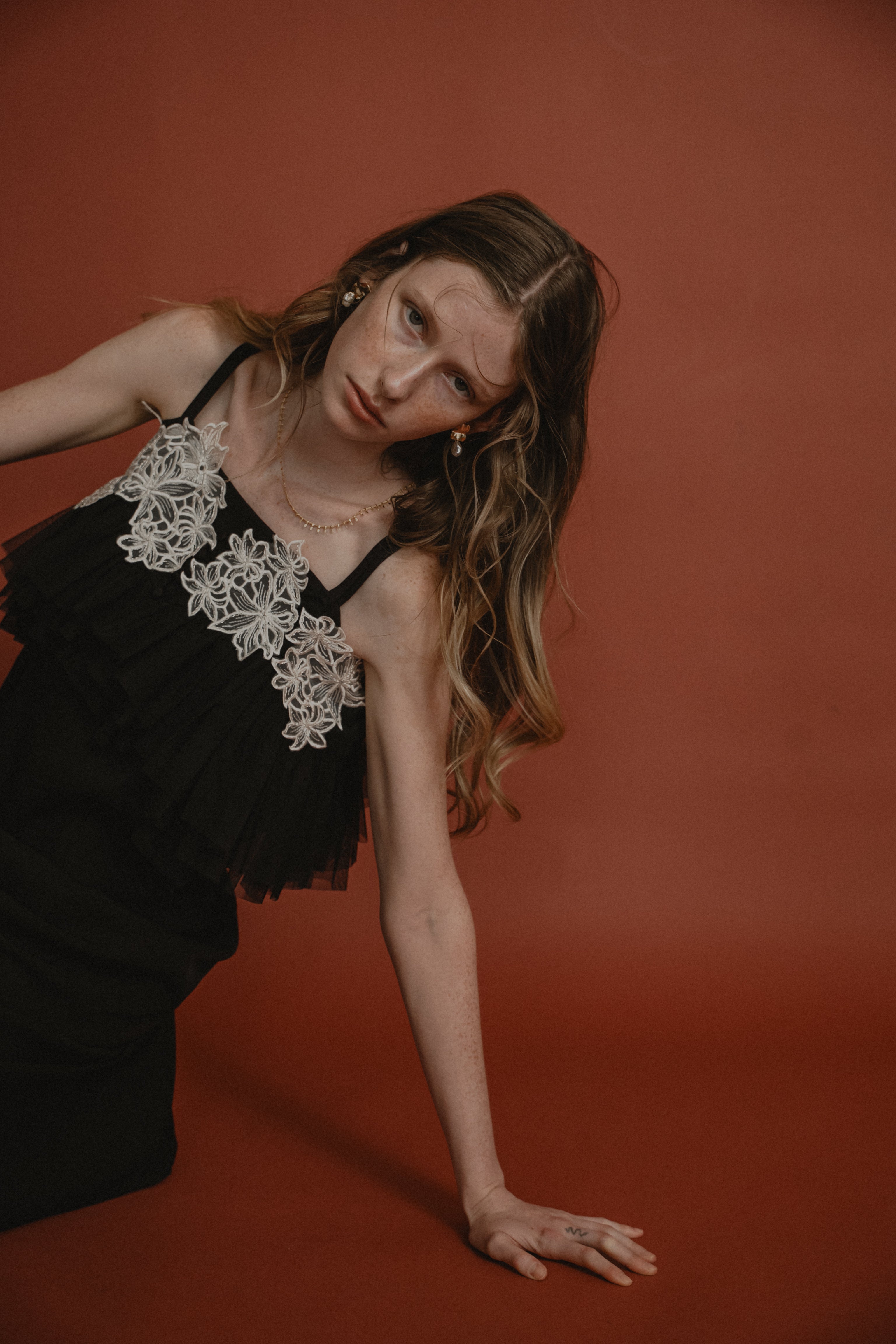 1015 Petal embroidery dress