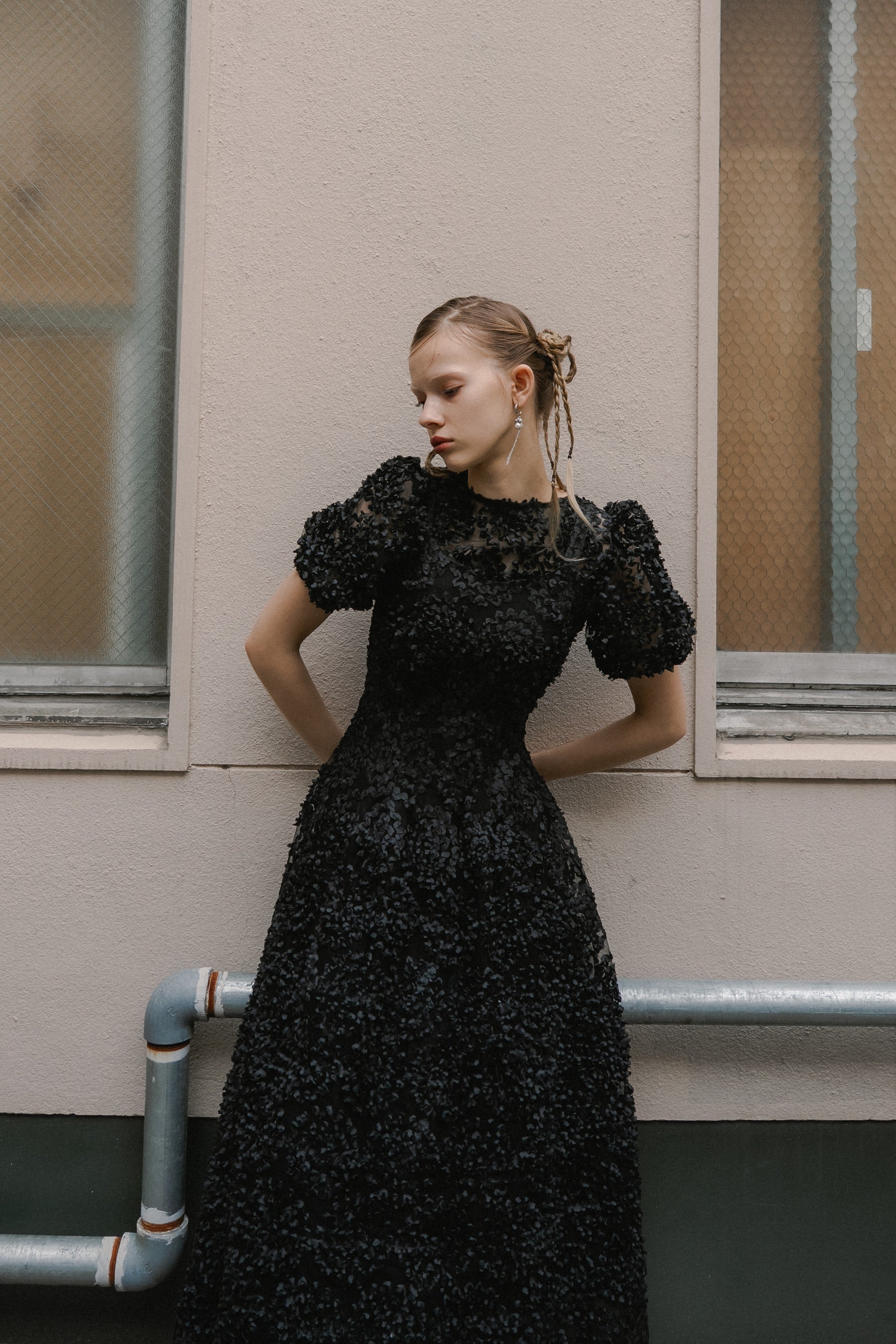 et.UNiVER │1056 Bloom noir dress – et.UNiVER │ 公式オンラインストア