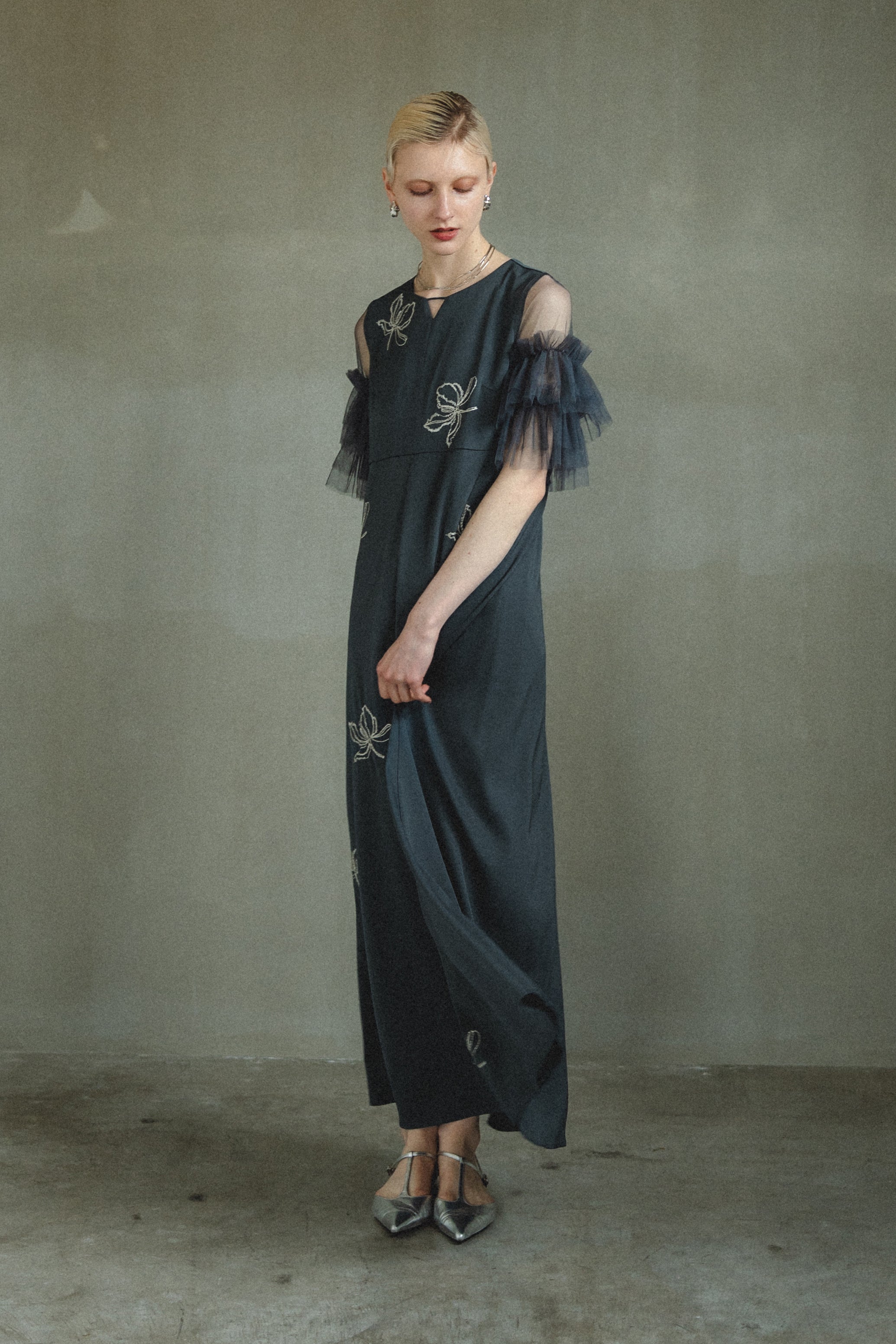 et.UNiVER │997 Embroiderry dress – et.UNiVER │ 公式オンラインストア