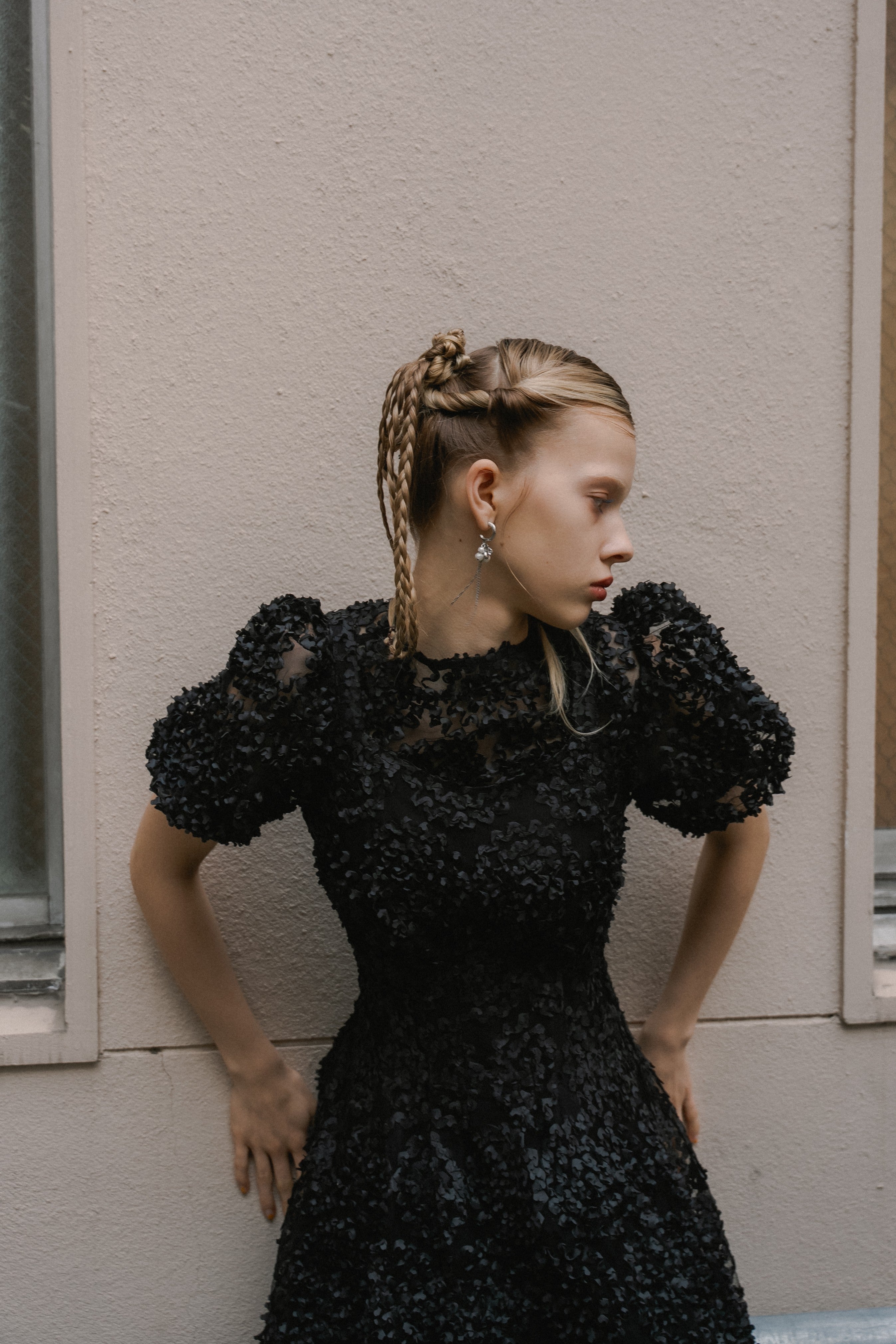 1056 Bloom noir dress