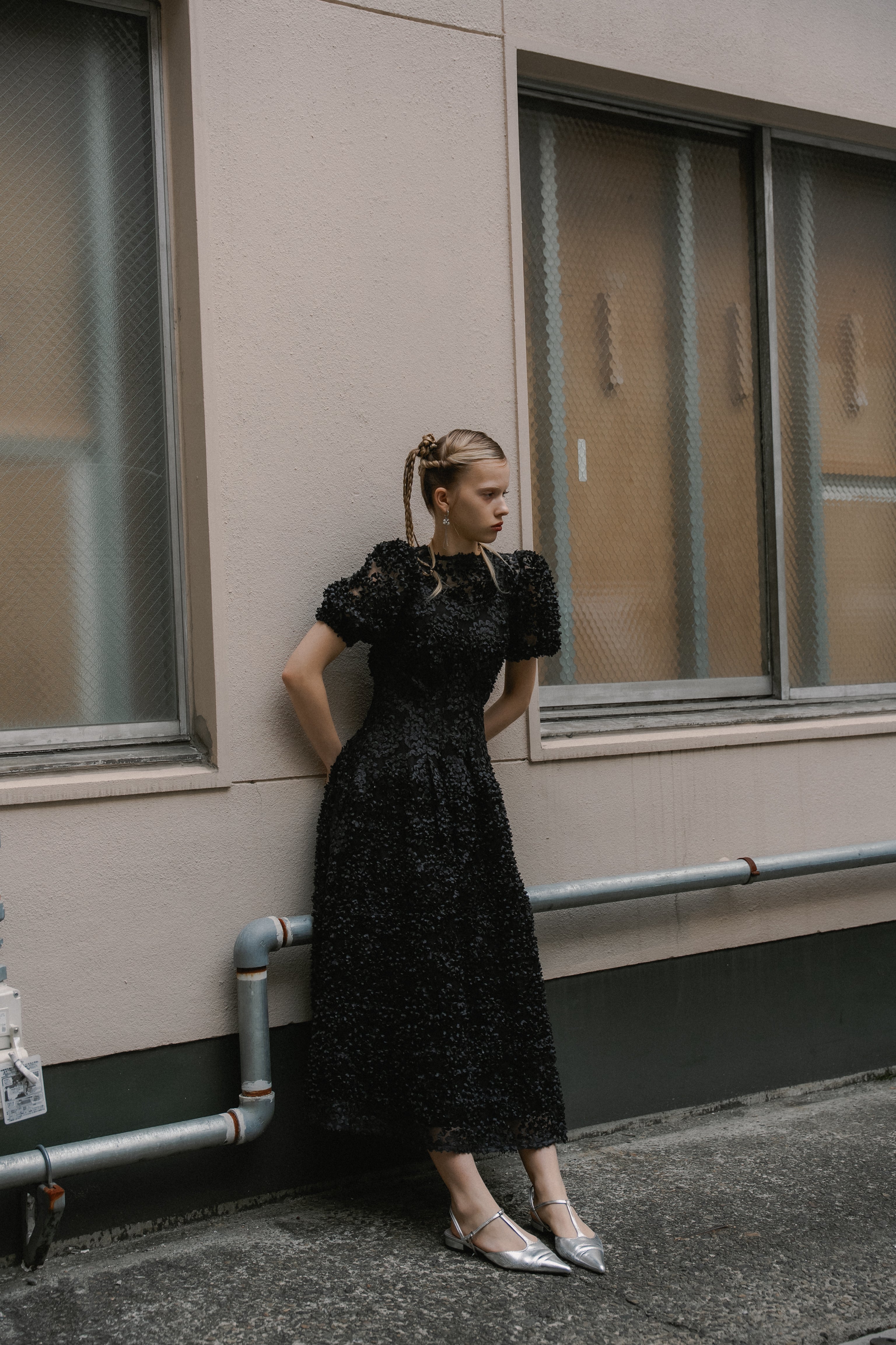 1056 Bloom noir dress