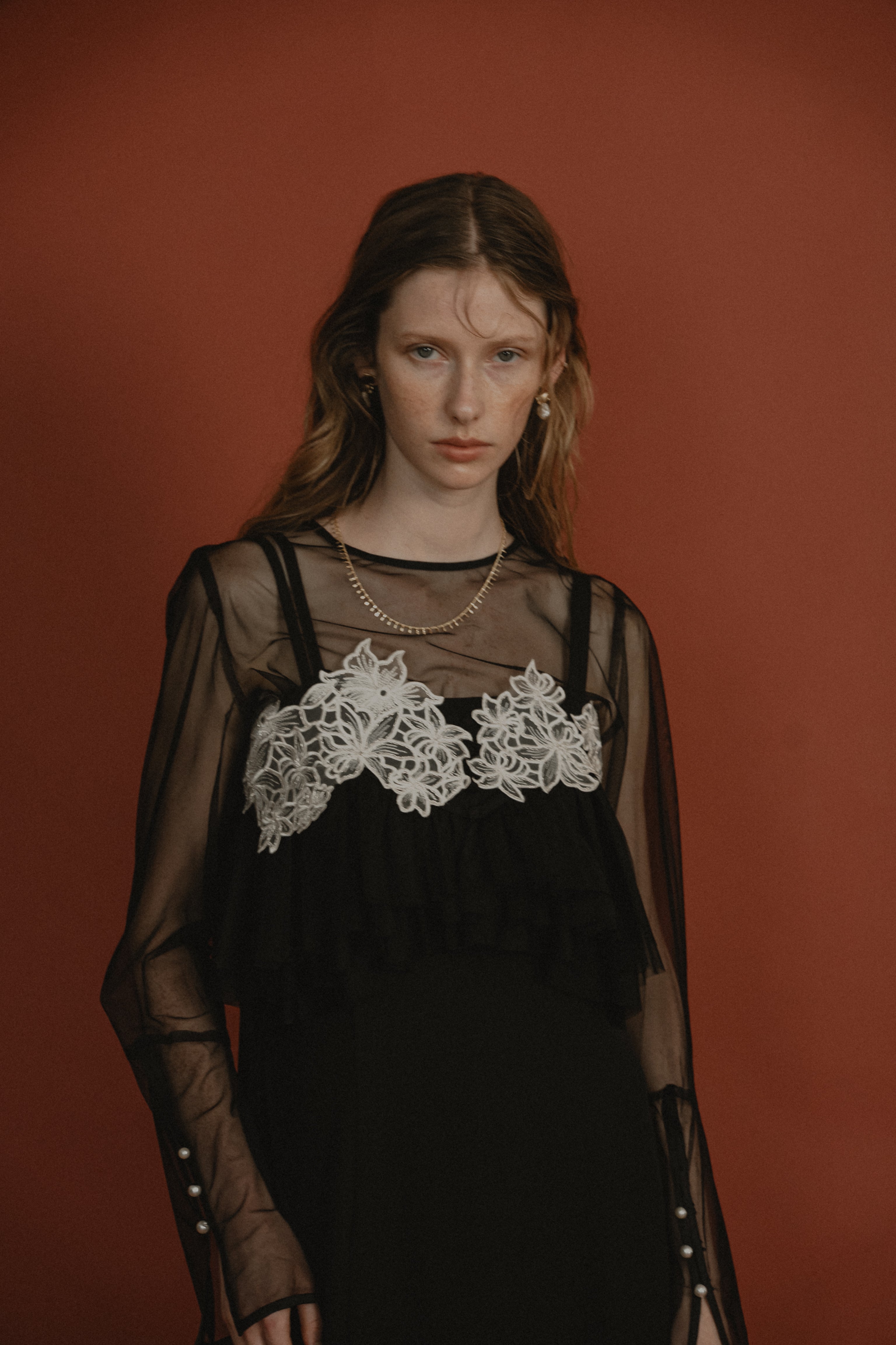 1015 Petal embroidery dress