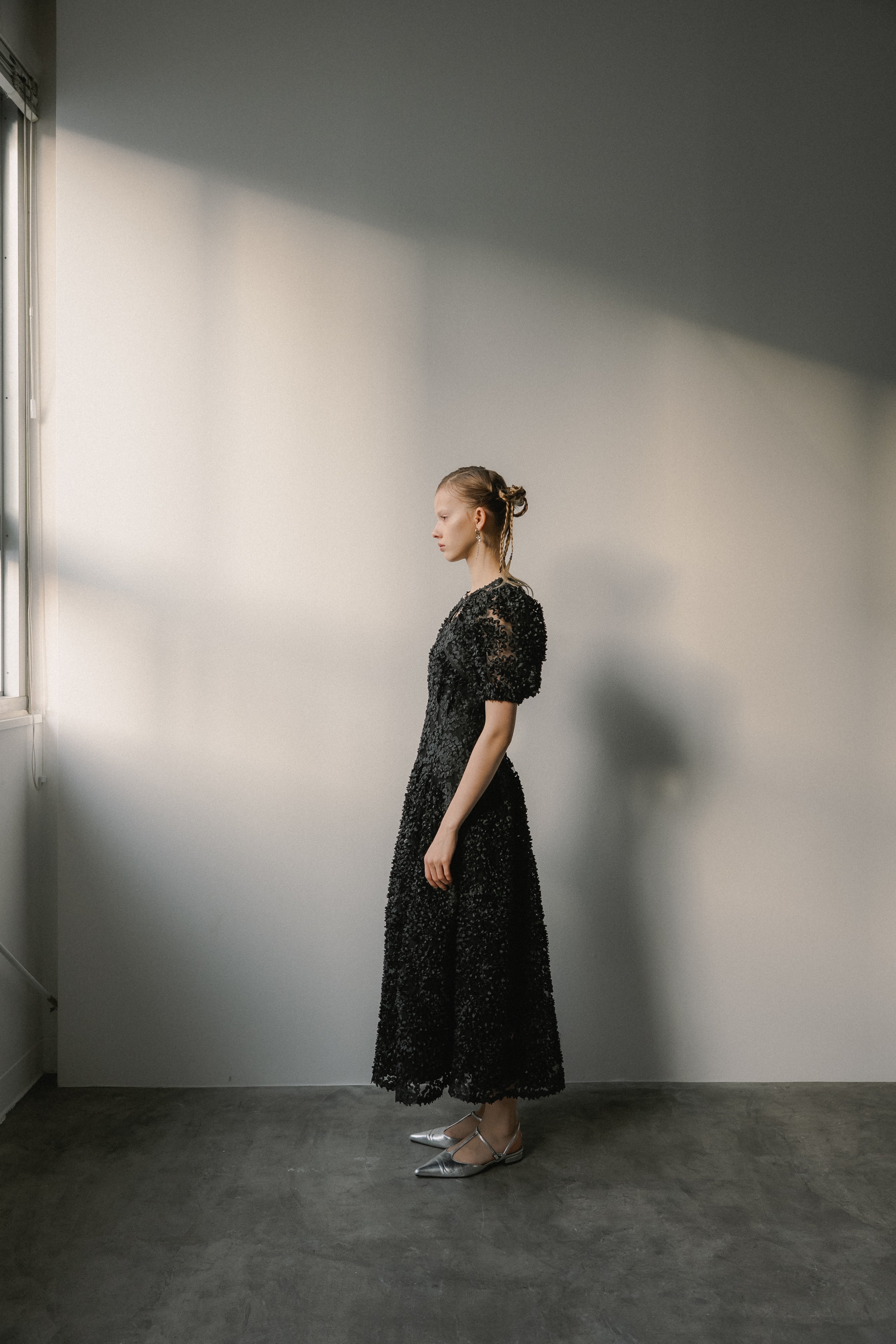 1056 Bloom noir dress