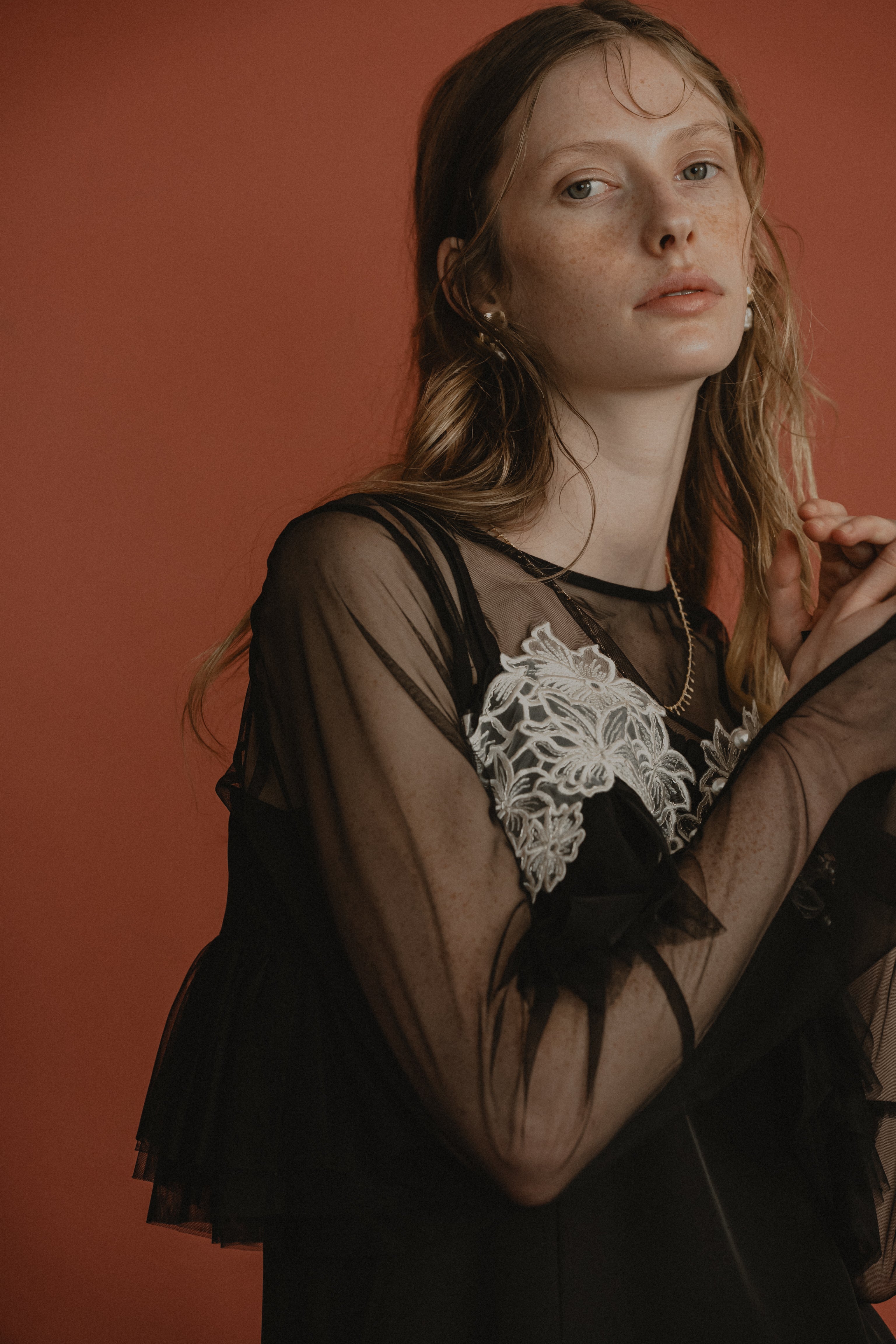 1015 Petal embroidery dress