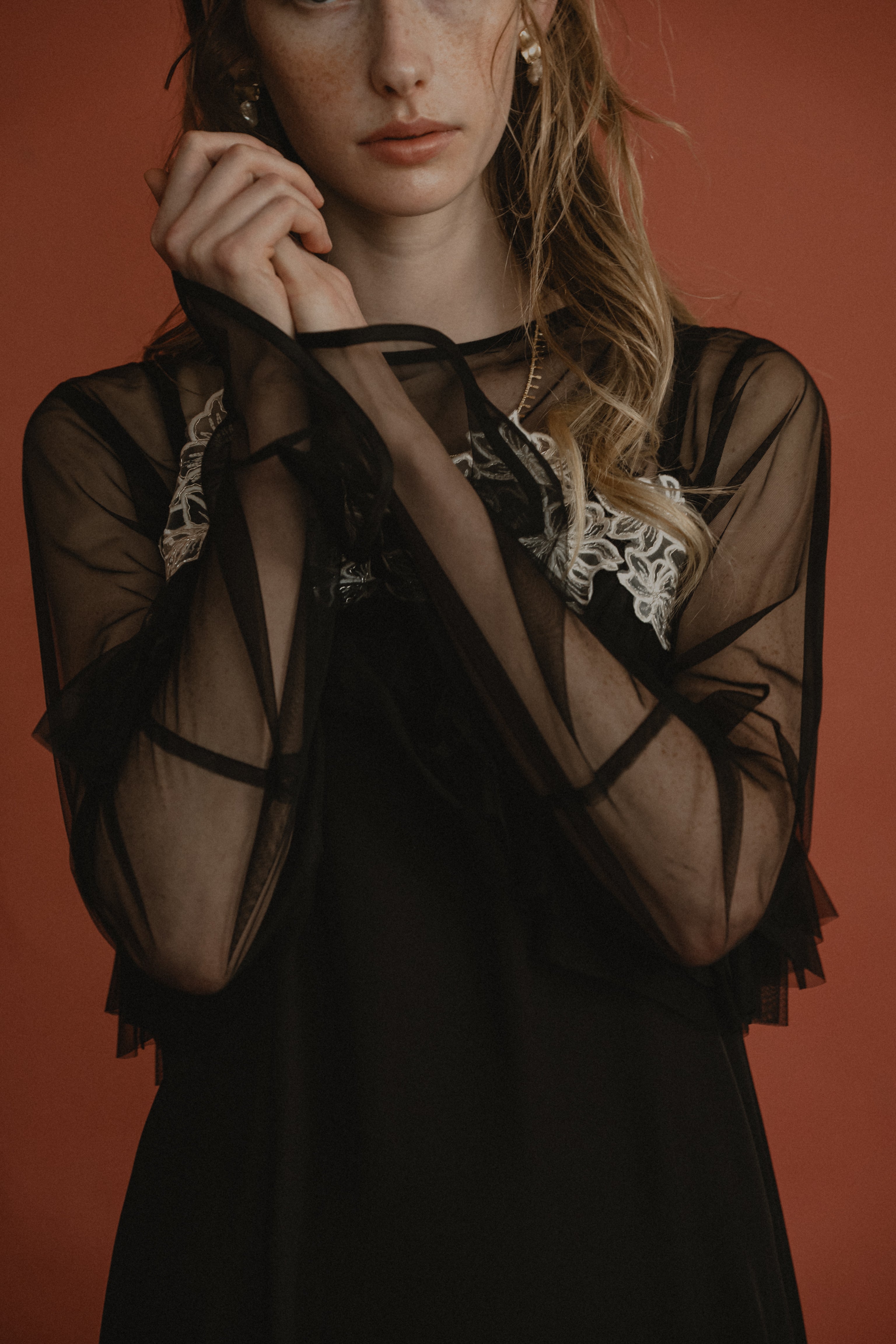 1015 Petal embroidery dress