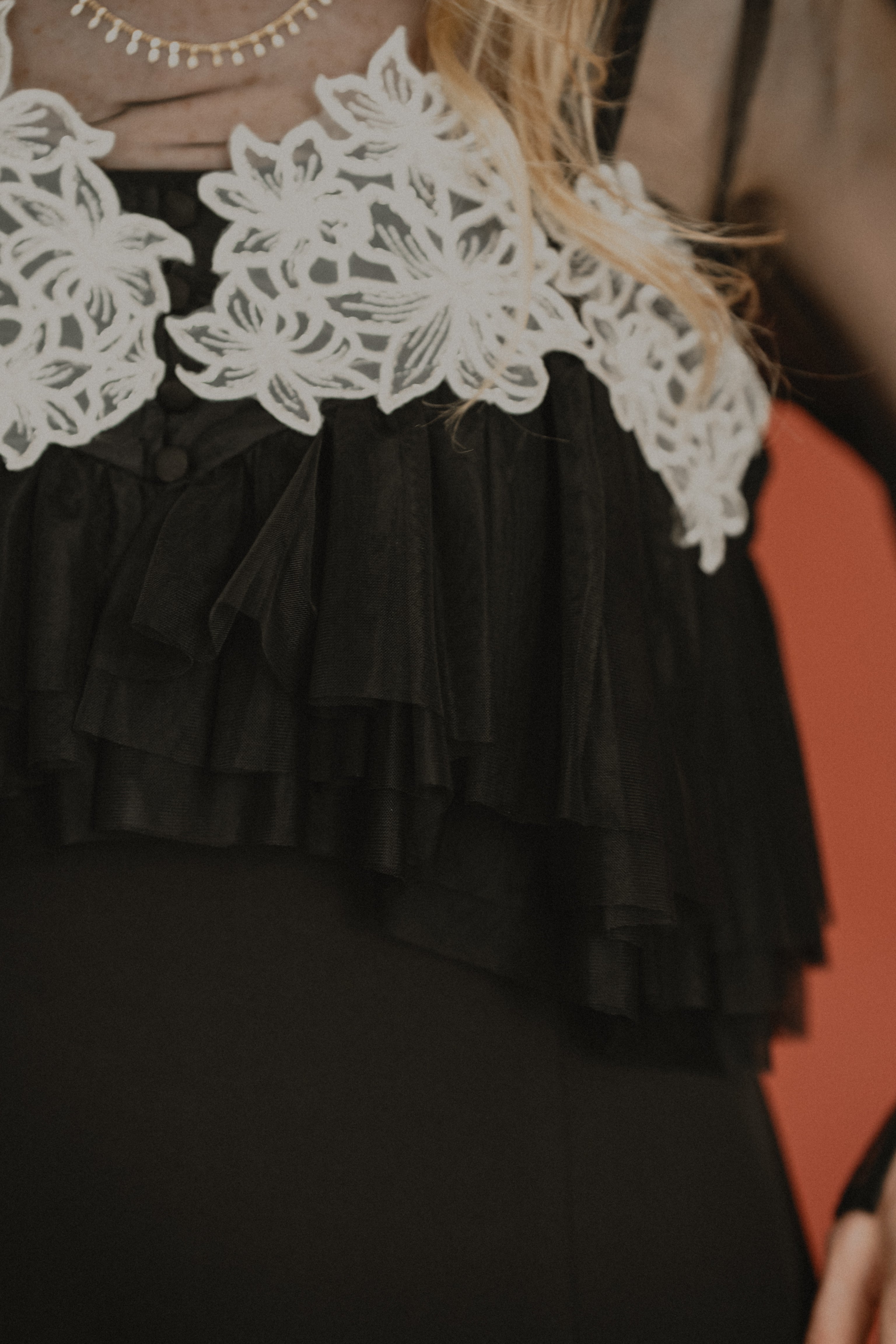 1015 Petal embroidery dress