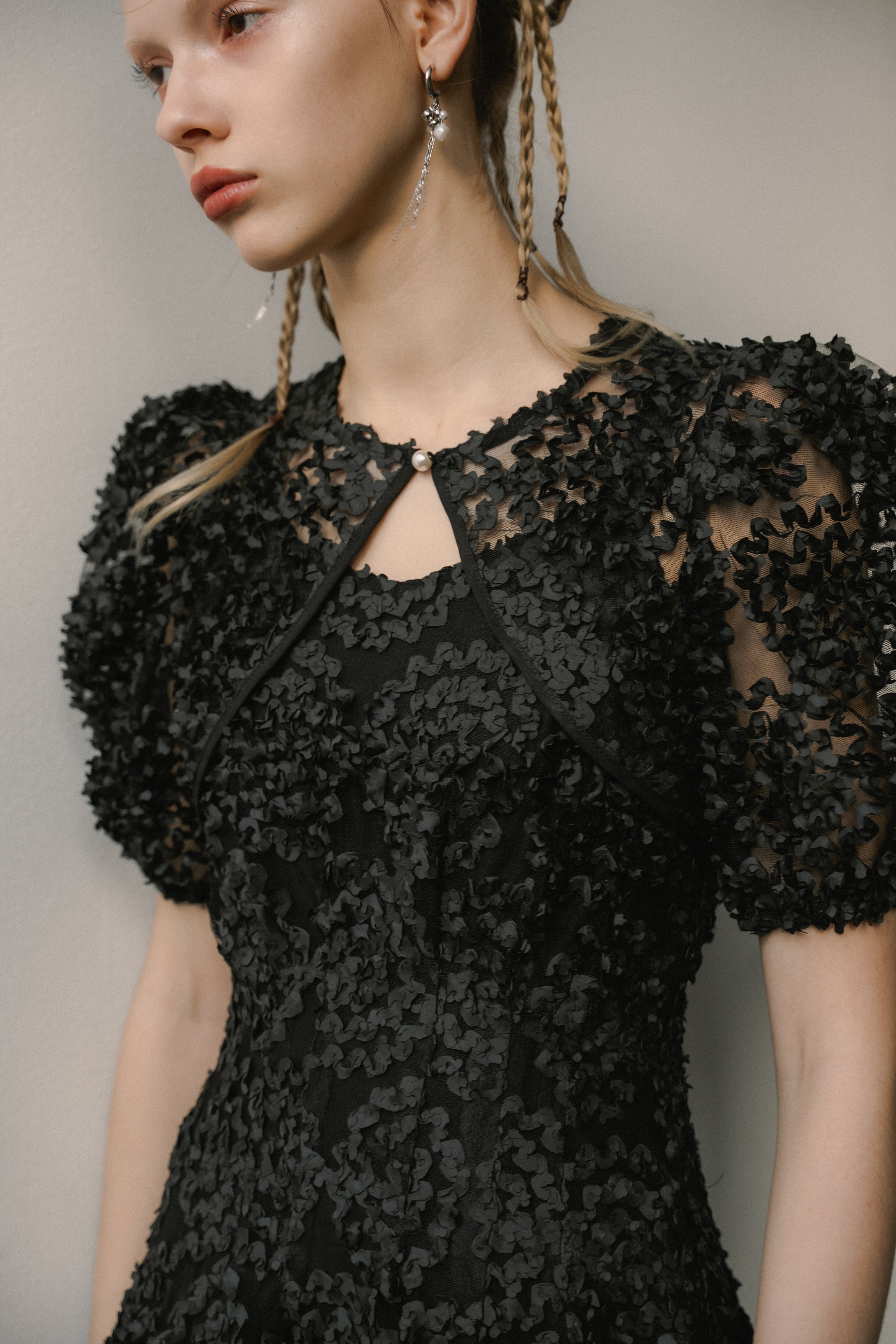 1056 Bloom noir dress