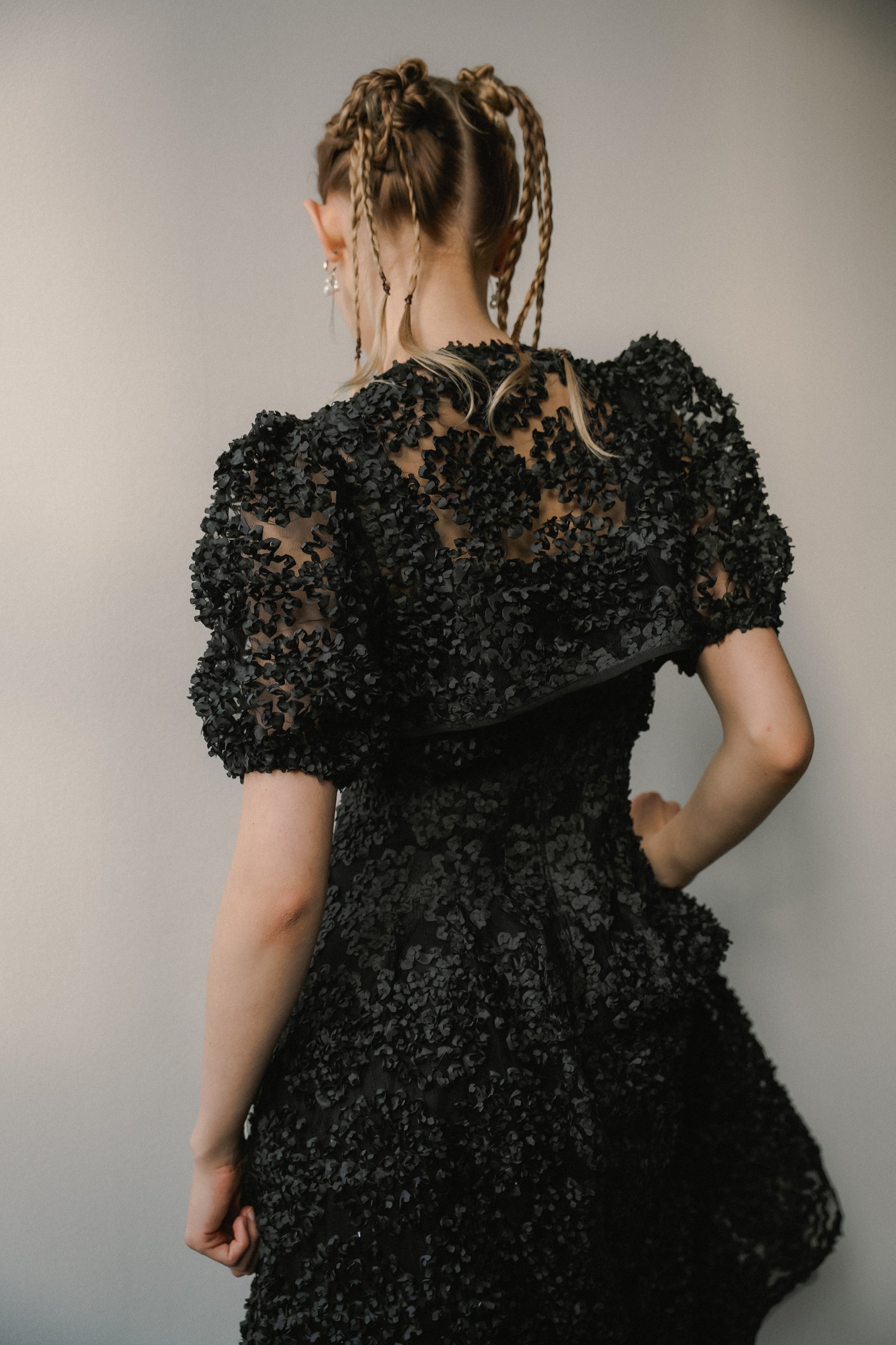 1056 Bloom noir dress