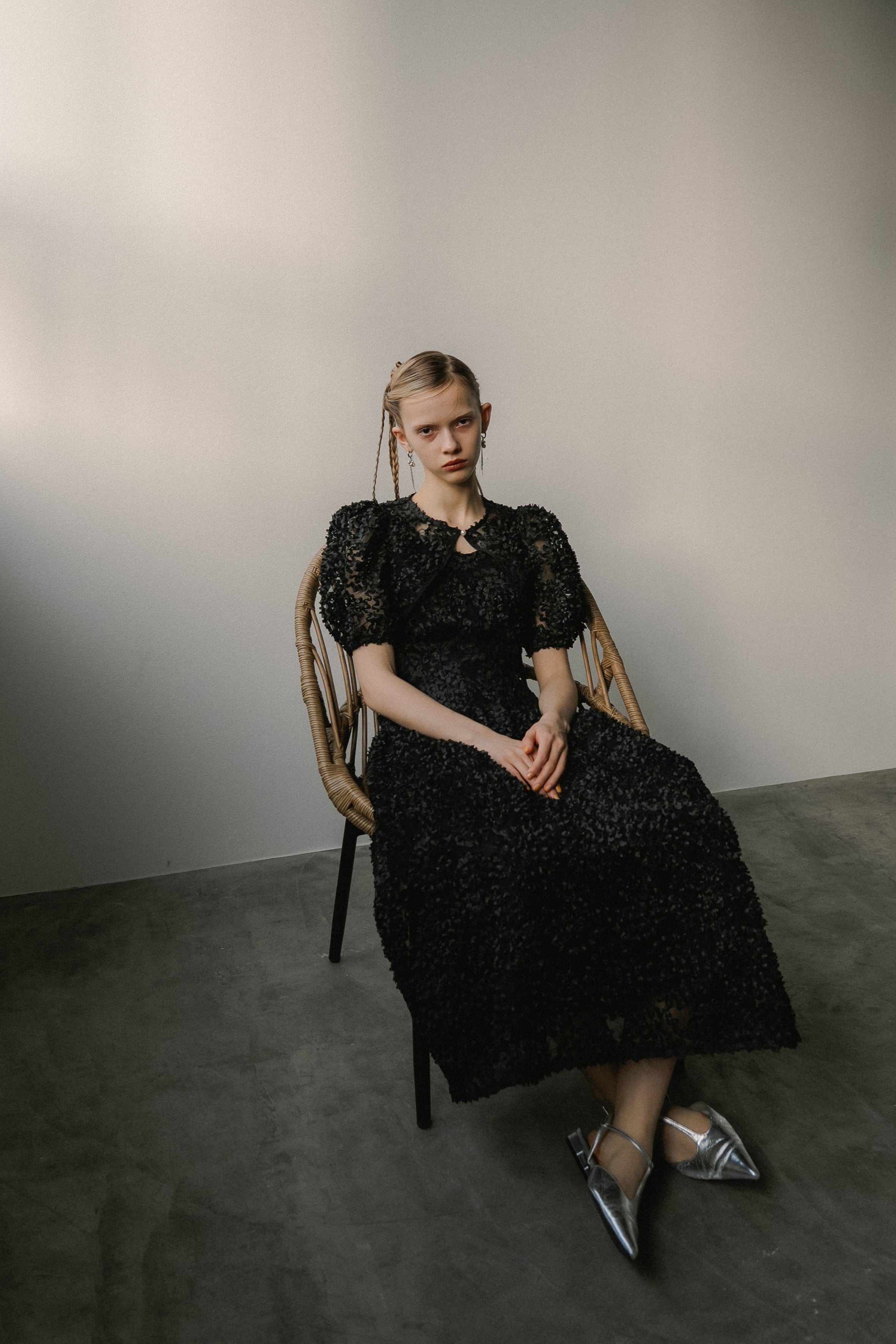 et.UNiVER │1056 Bloom noir dress – et.UNiVER │ 公式オンラインストア