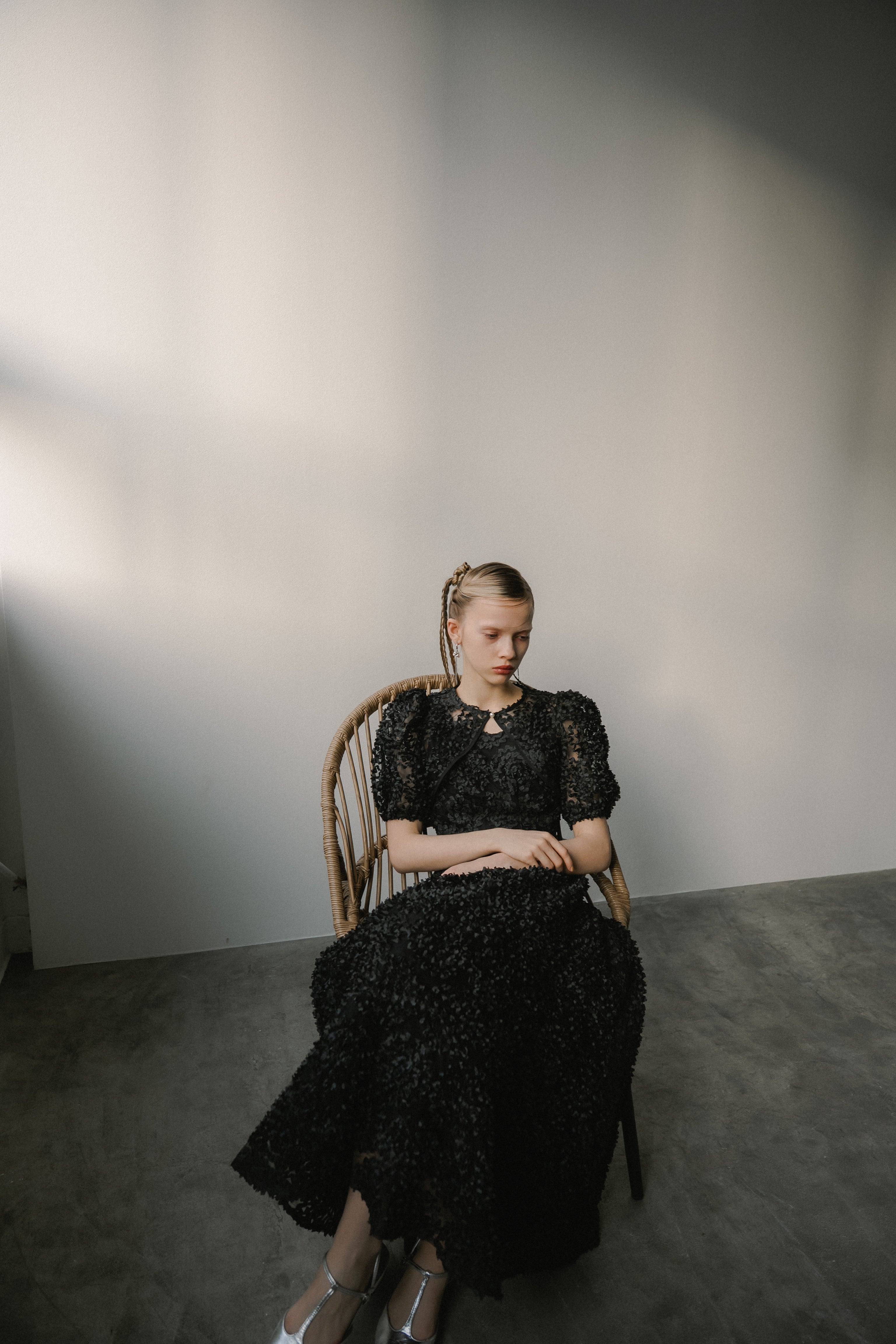 1056 Bloom noir dress
