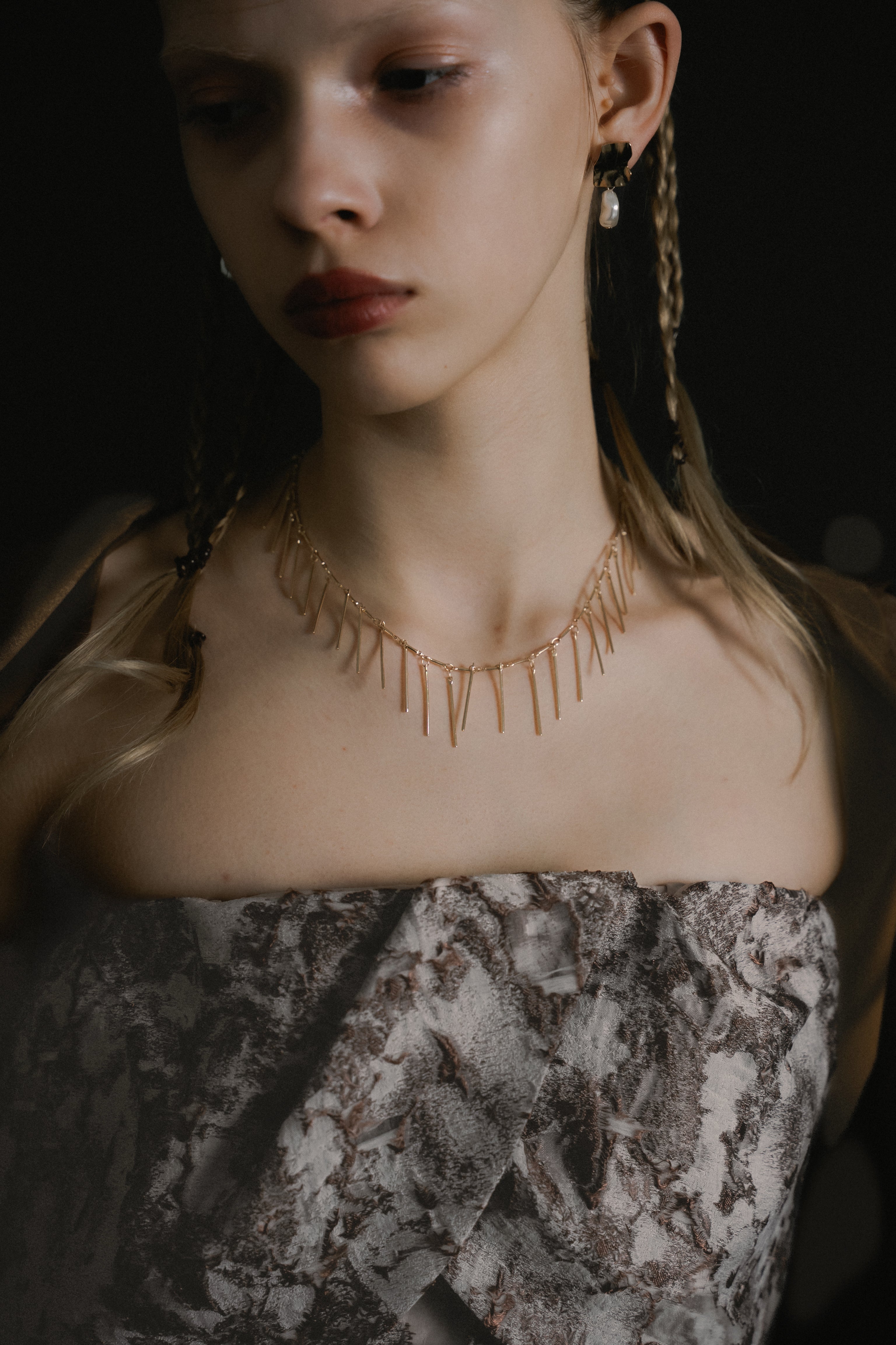 1069 Sculpture dress