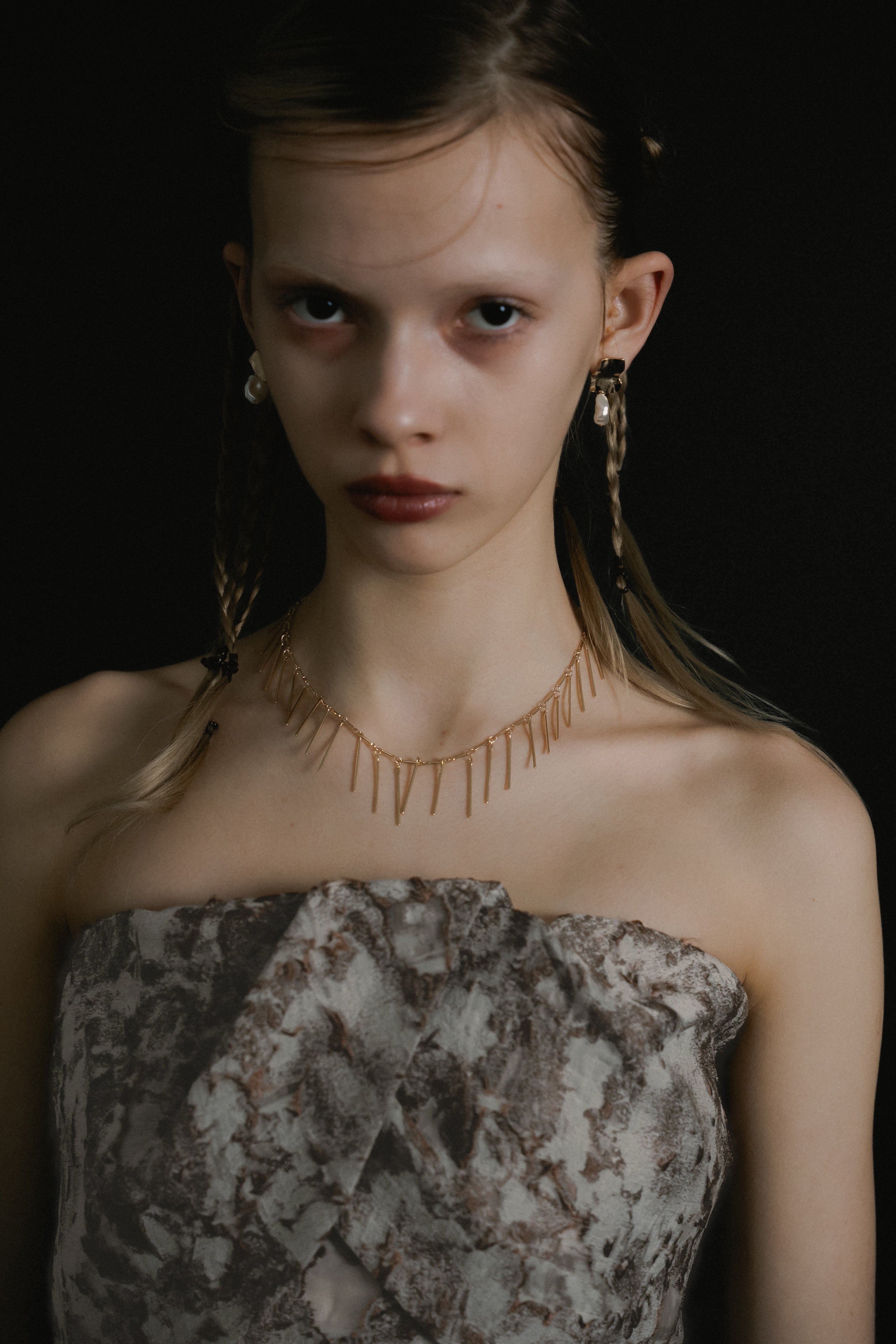 1069 Sculpture dress