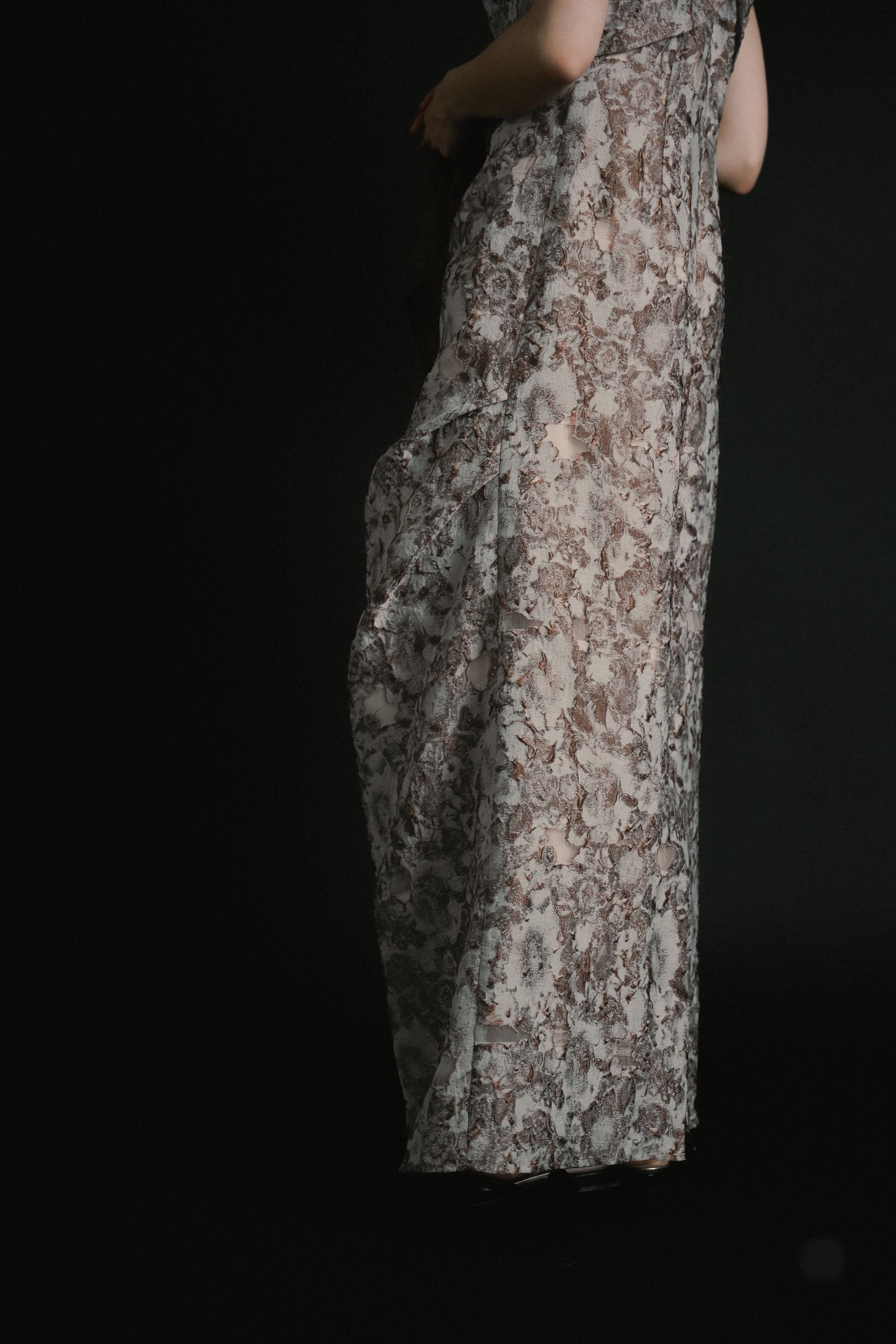 1069 Sculpture dress