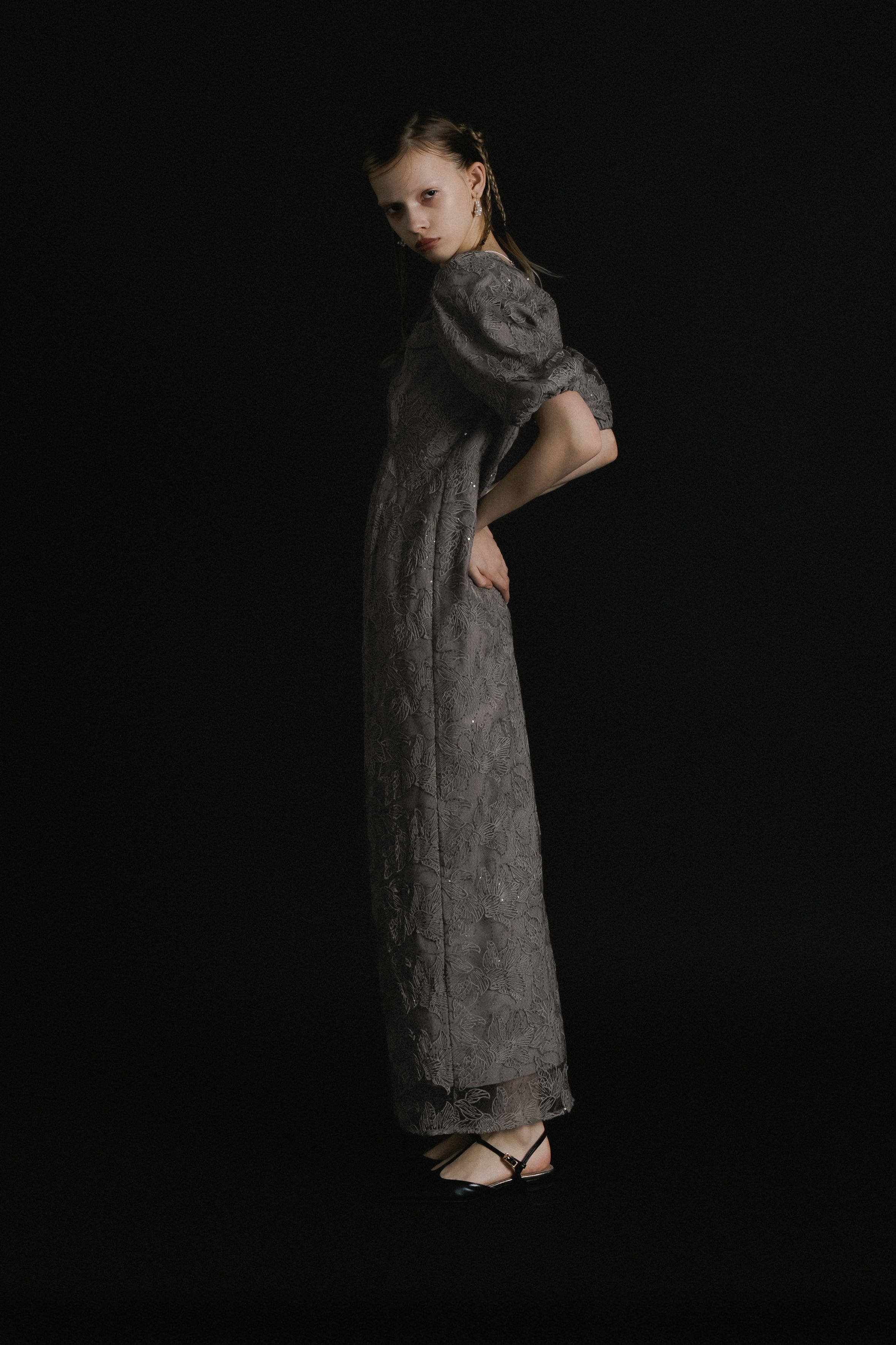 1058 Luce lace dress
