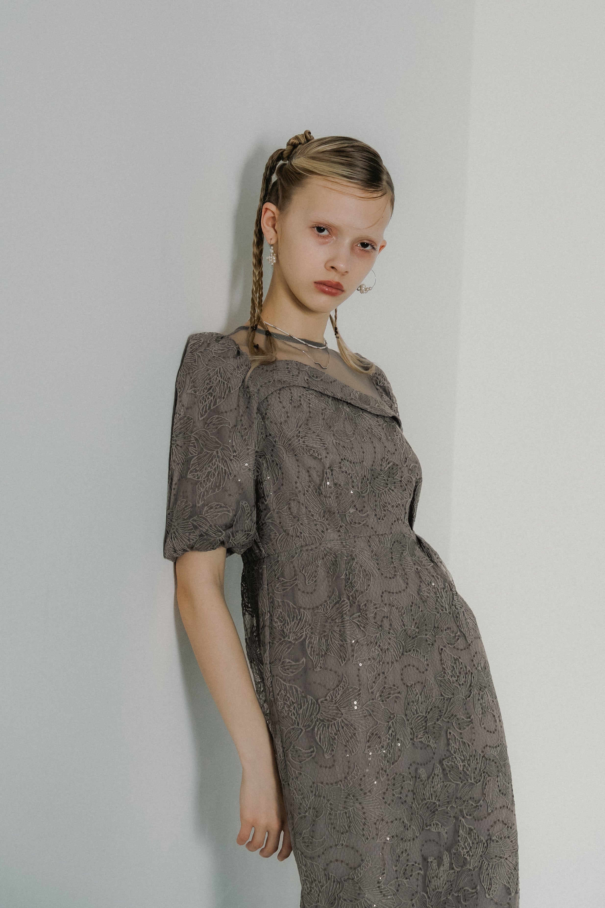 1058 Luce lace dress