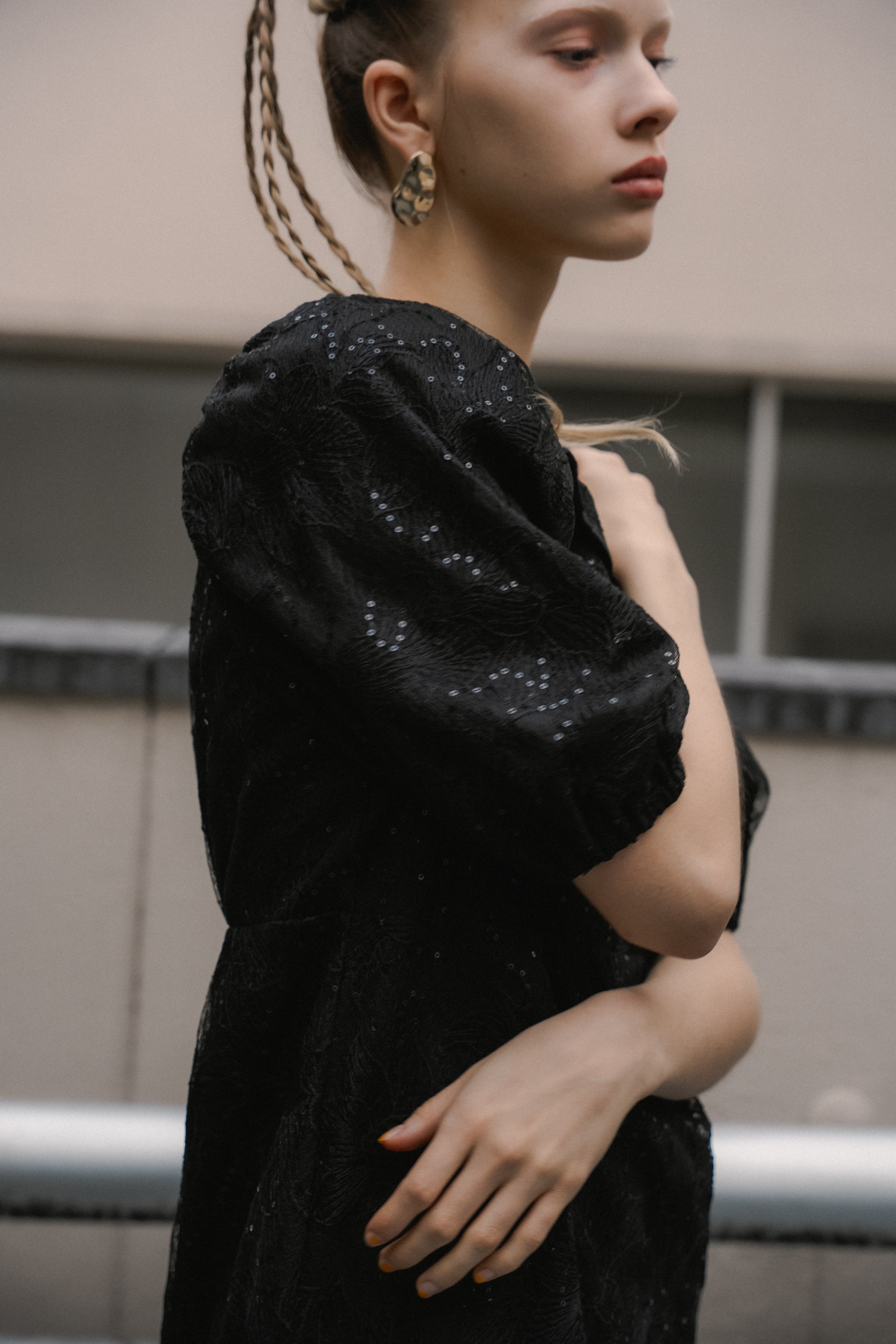 1058 Luce lace dress