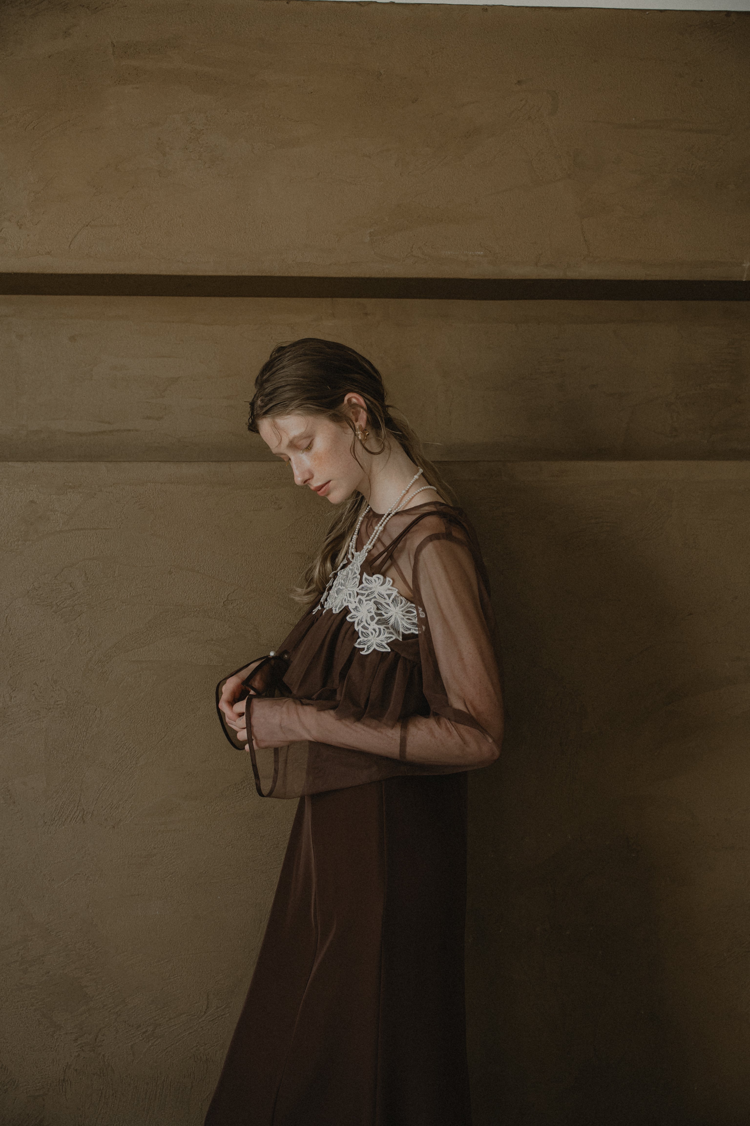 1015 Petal embroidery dress