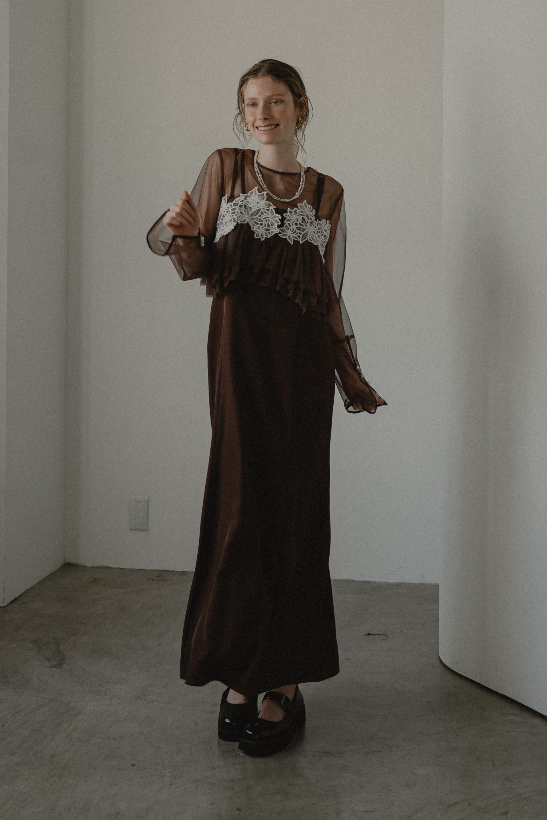1015 Petal embroidery dress