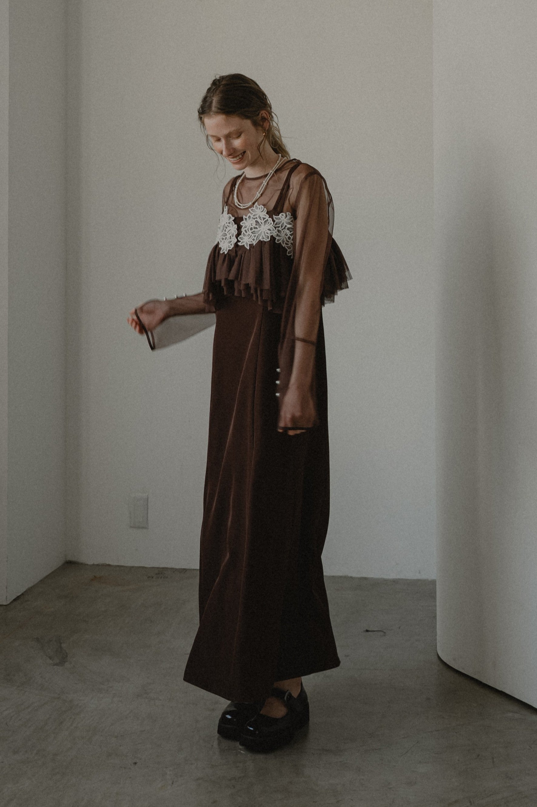 1015 Petal embroidery dress